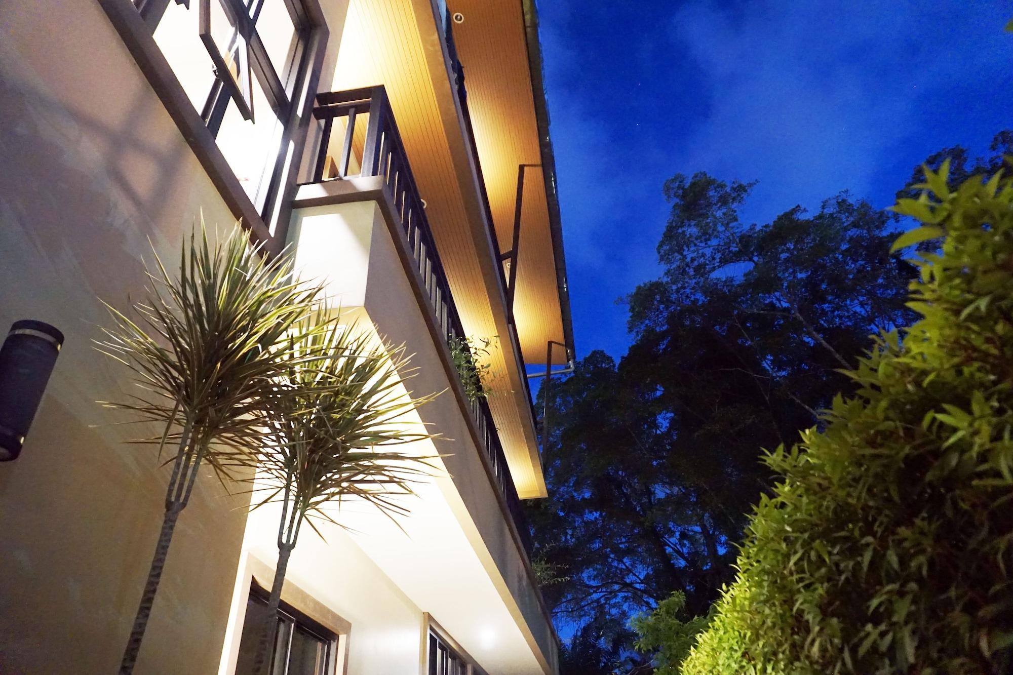 Vista Exterior Pensiri House