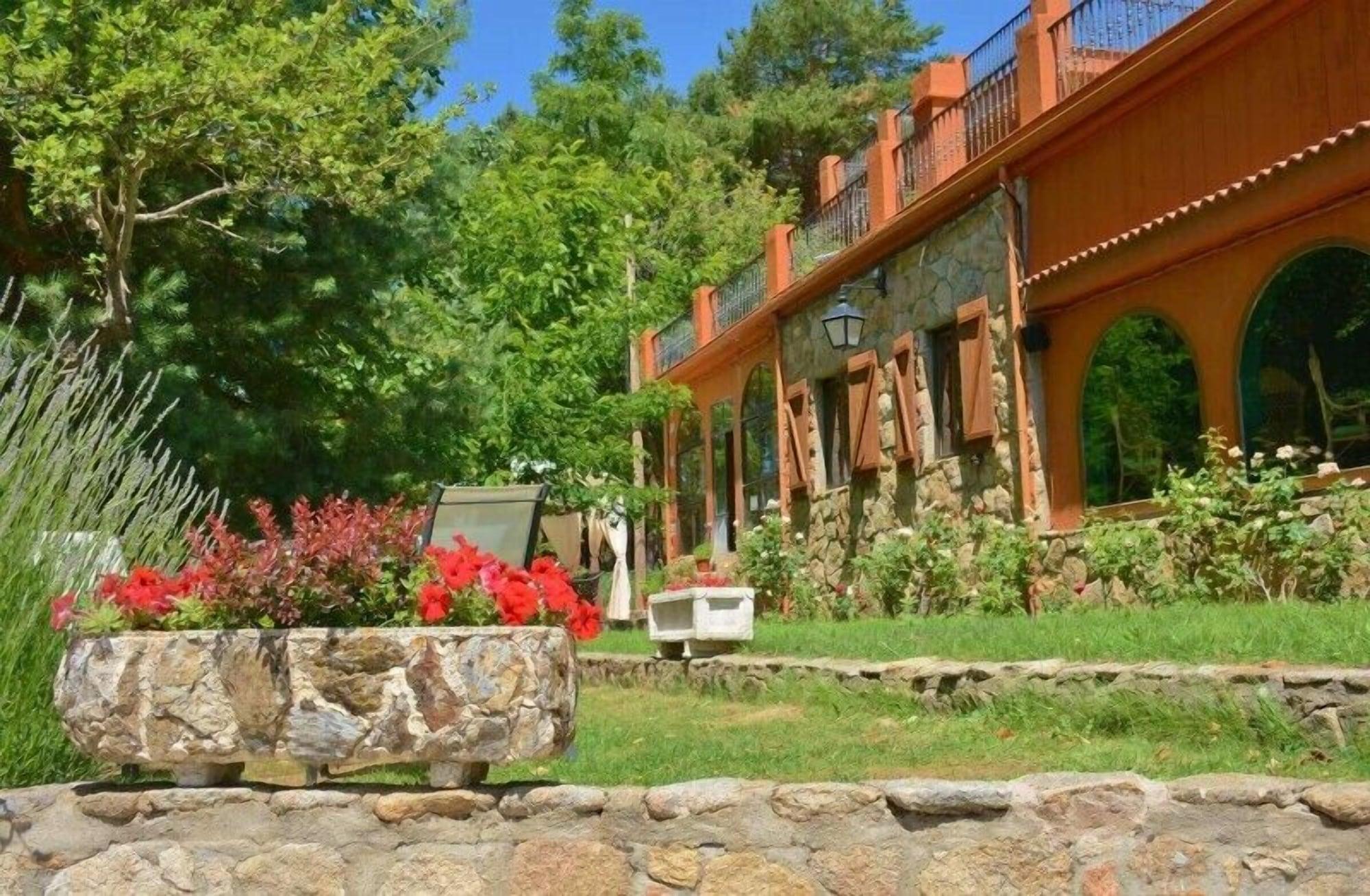 Varios Hospedium Hostal Almanzor