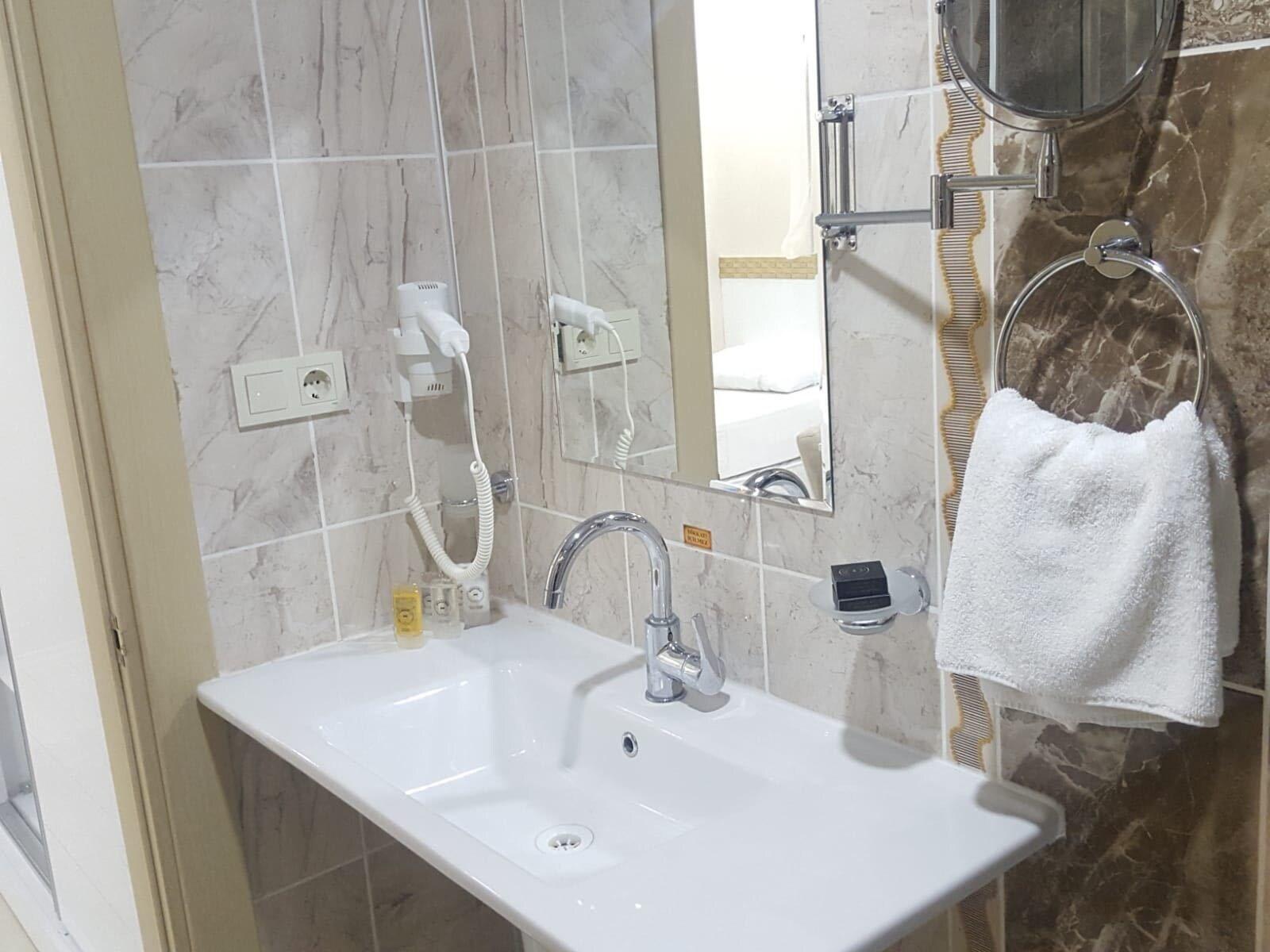 Equipamiento de Habitación Dedeoglu Otel