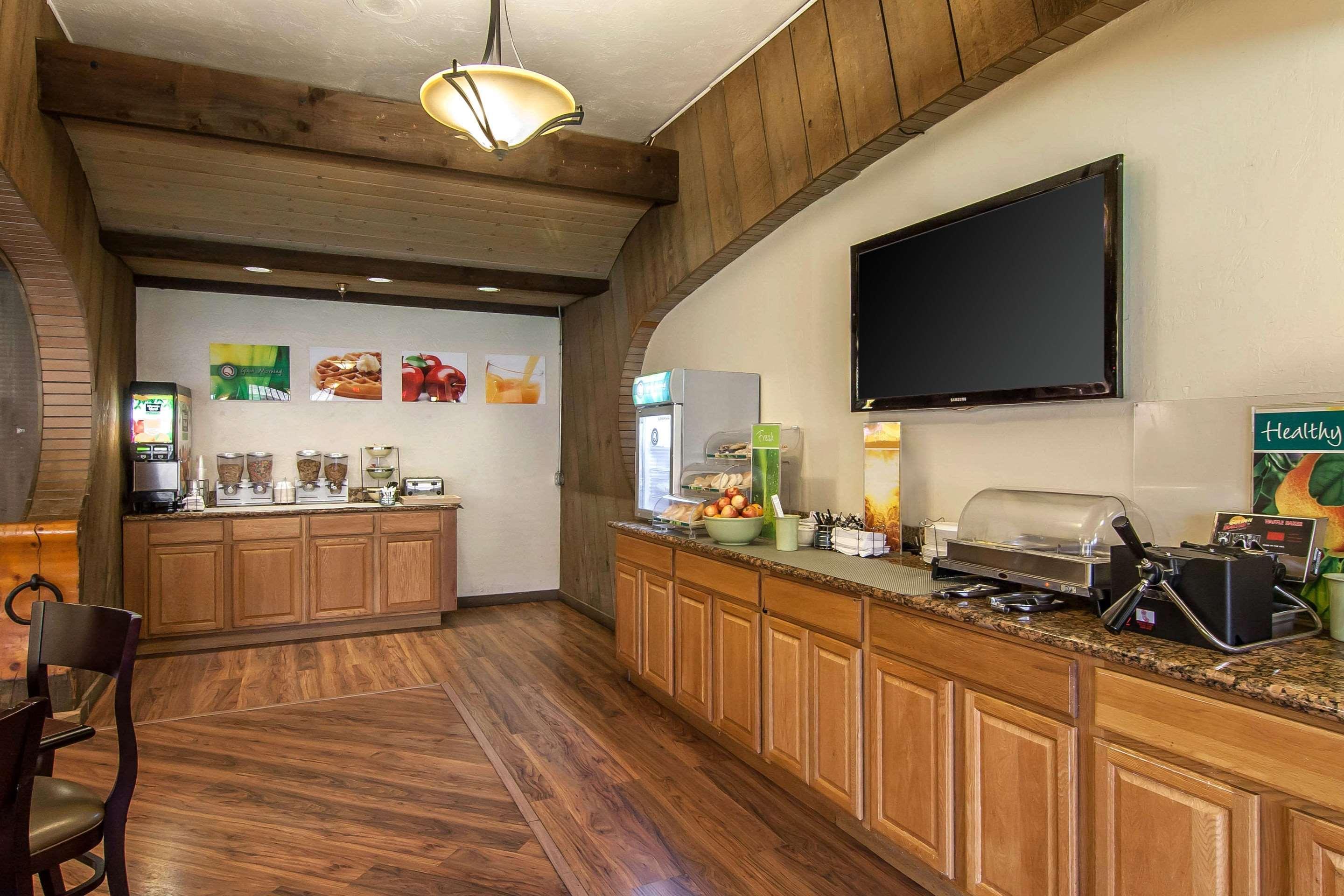 Restaurant Quality Inn & Suites at Coos Bay