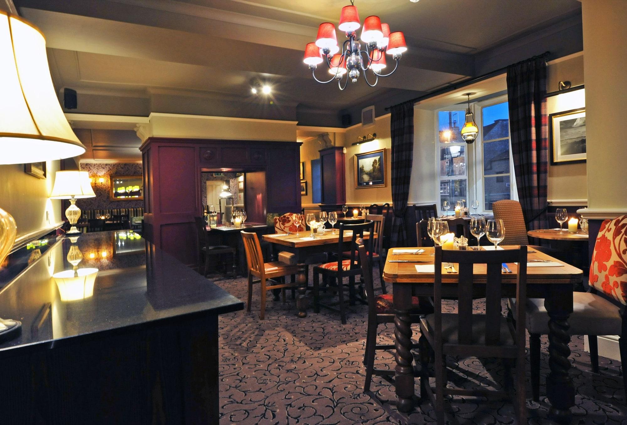 Restaurant The Royal George Birdlip by Greene King Inns