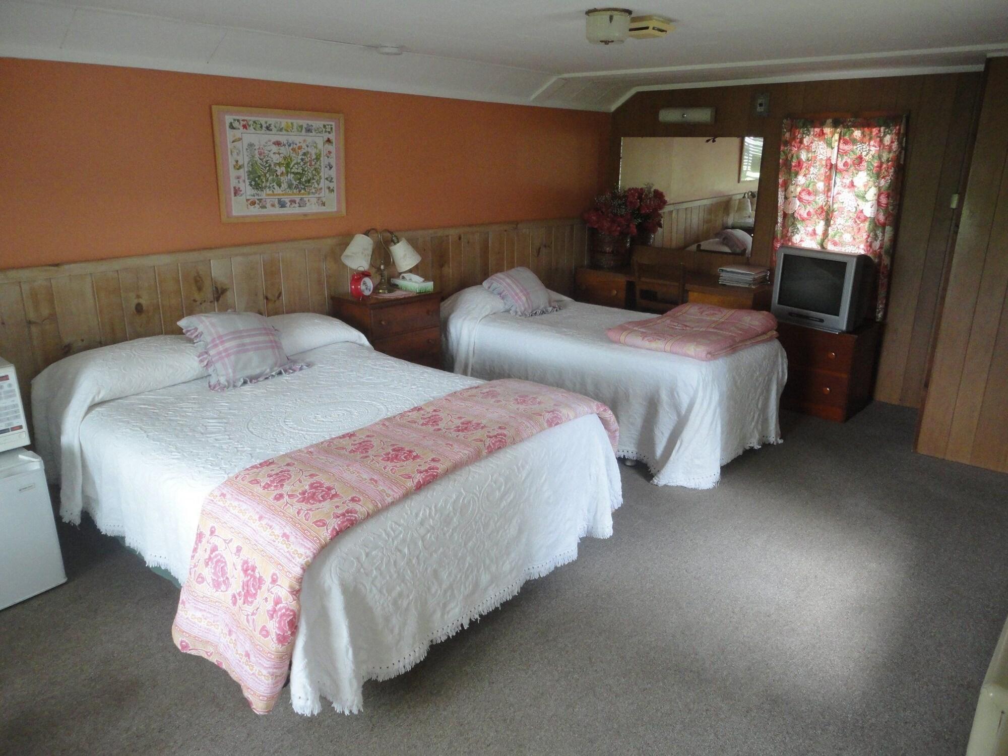 Habitación The Cabins at Autumn Mountain Winery