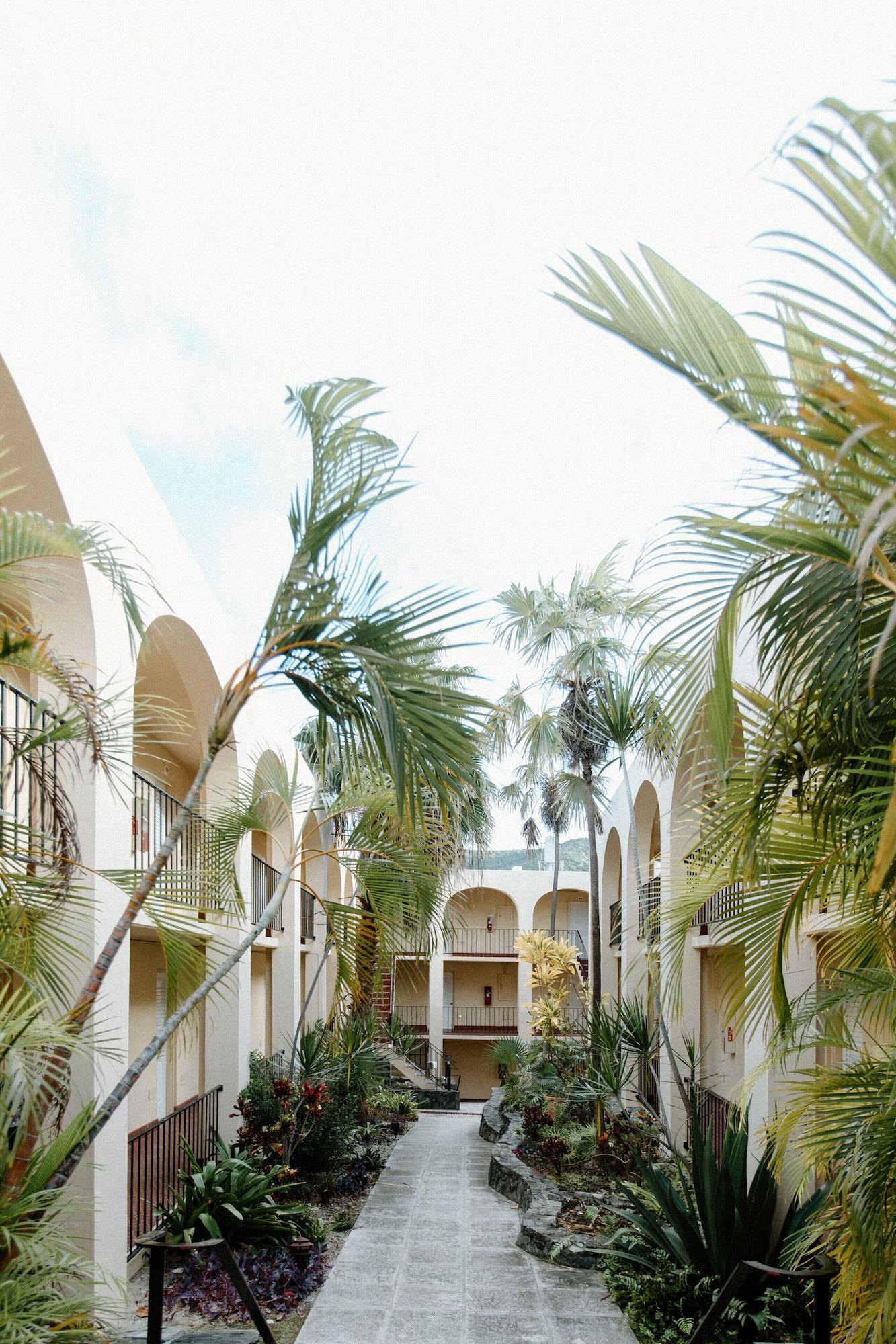 Vista Exterior Hotel on the Cay