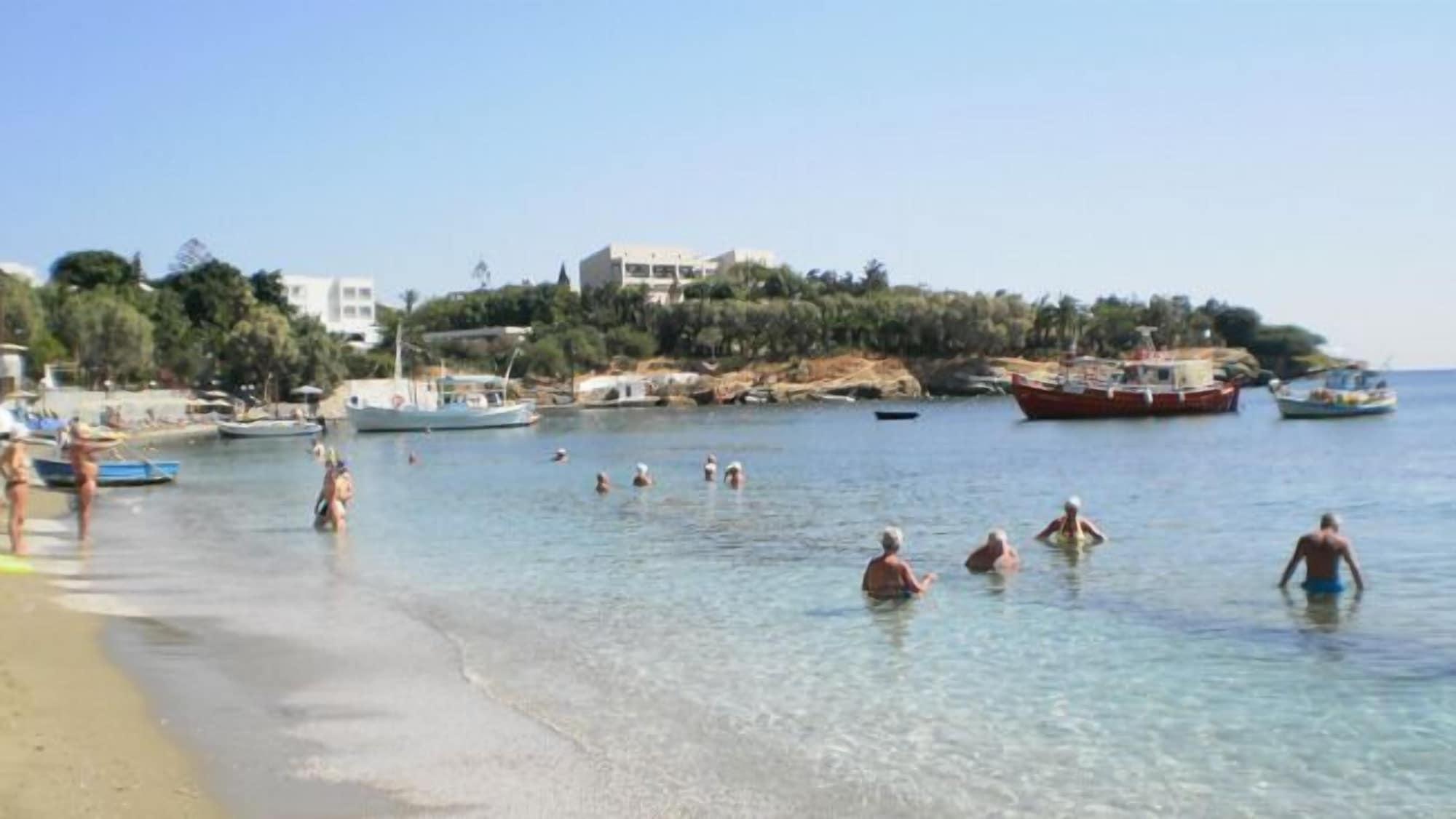 Playa Sirena Apartments
