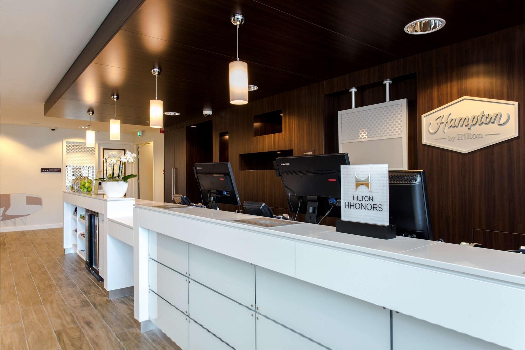 Vista Lobby Hampton by Hilton Amsterdam / Arena Boulevard