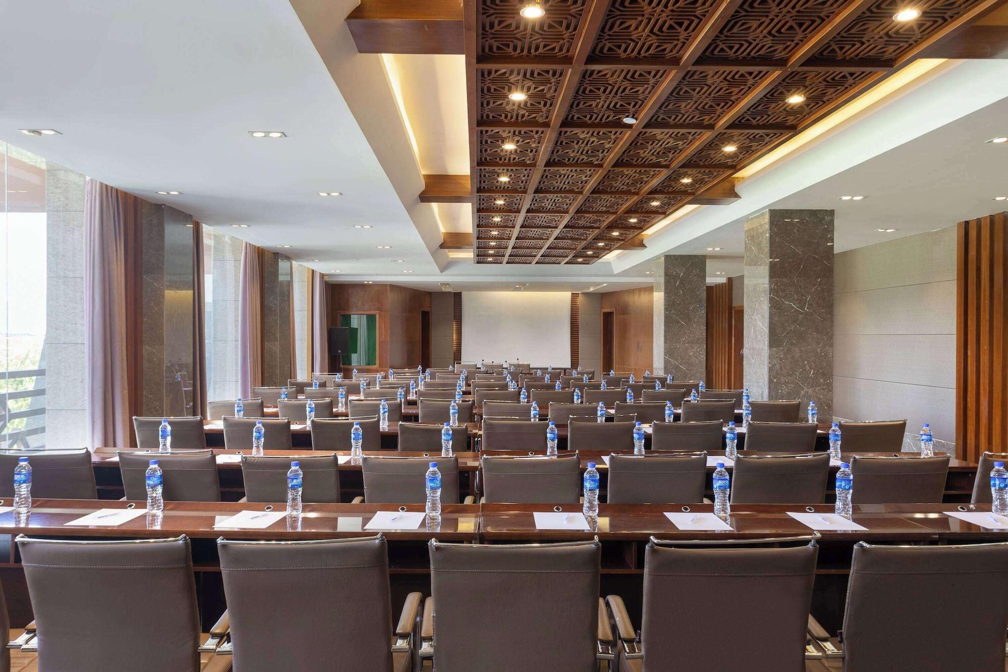 Sala de Reuniones Hawthorn By Wyndham Shangri-La Old Town