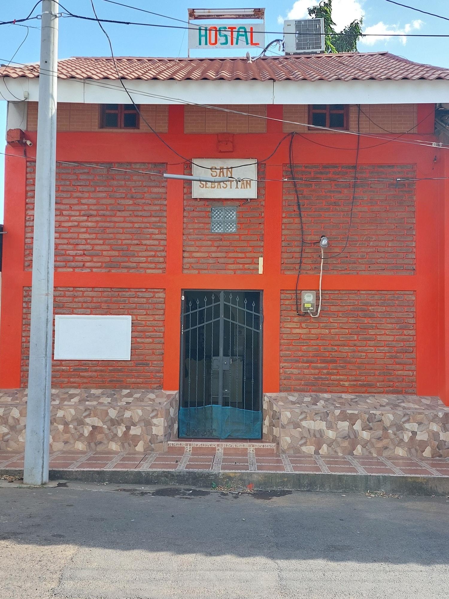 Vista Exterior Hostal Ruinas de San Sebastian - Hostel