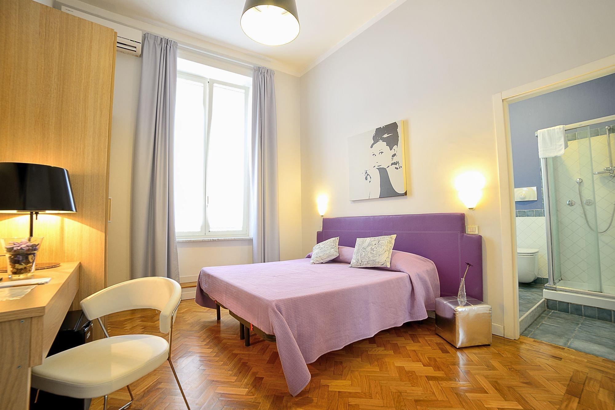 Vista Exterior SpaccaNapoli Comfort Suites