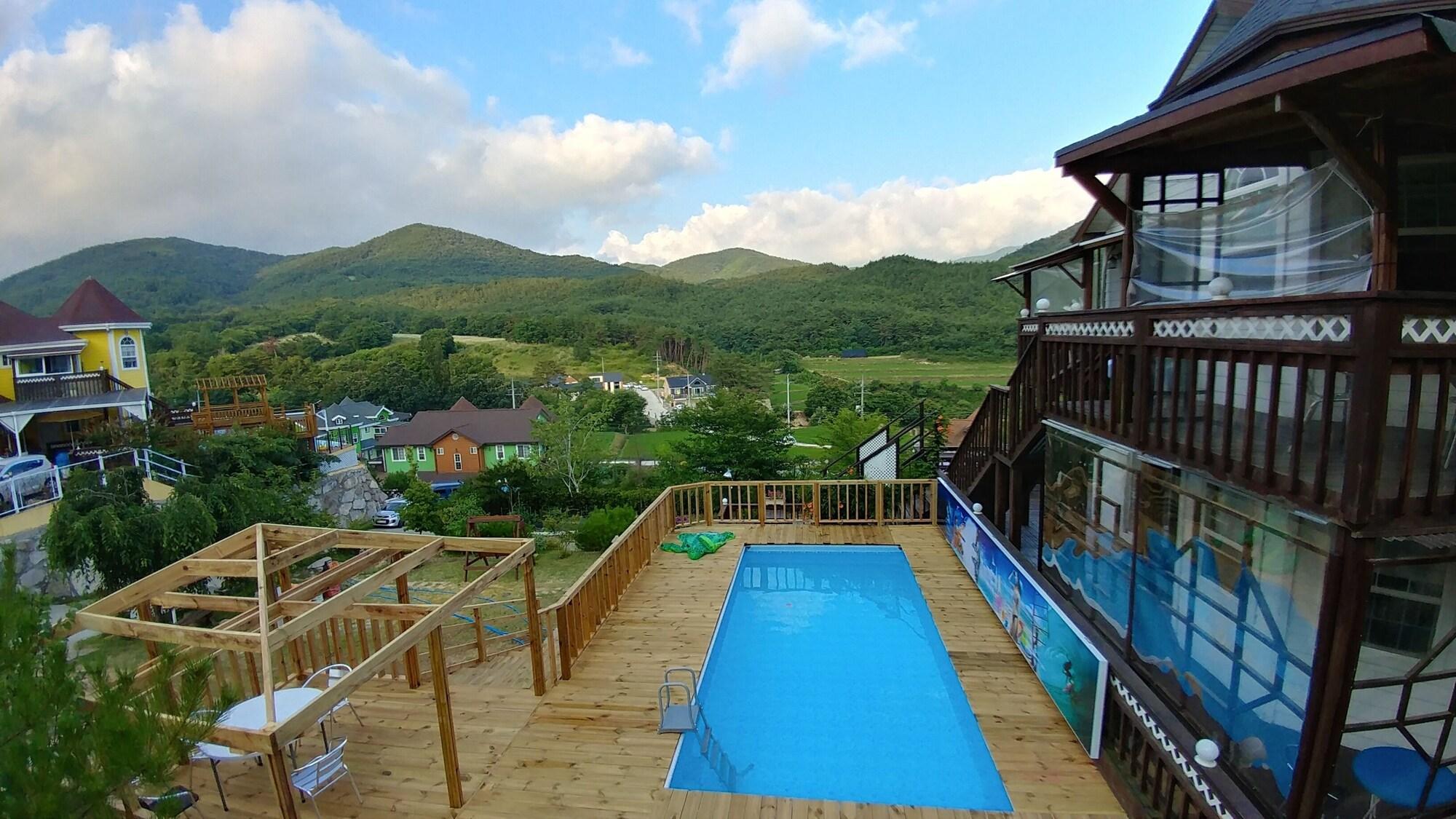 Vista Lobby Another World Pension