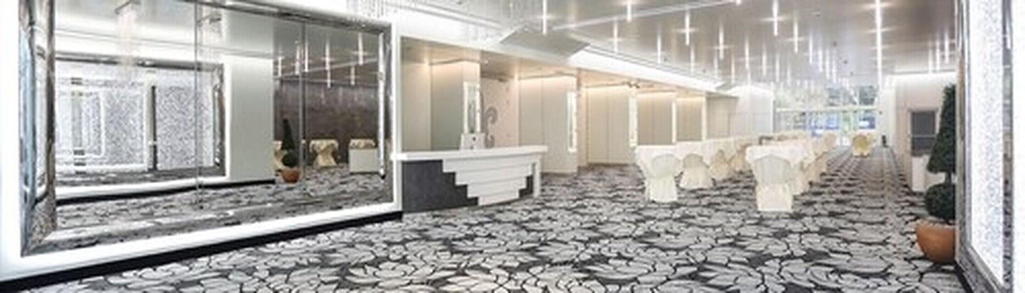 Vista Lobby Hotel Parklon