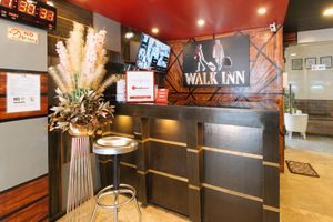 Alojamiento - RedDoorz @ Walk Inn Hotel
