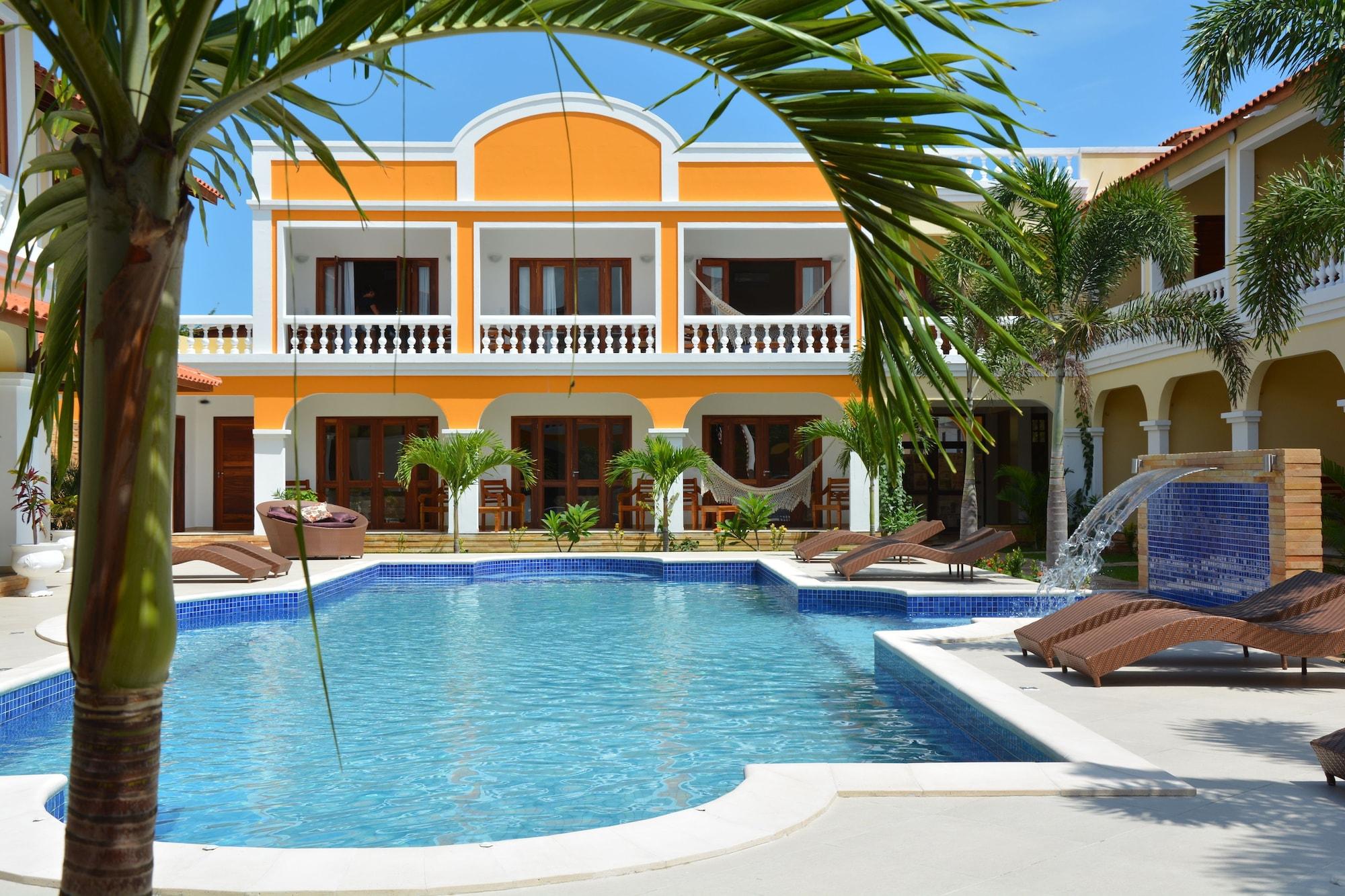 Vista Piscina Hotel Villa Beija Flor