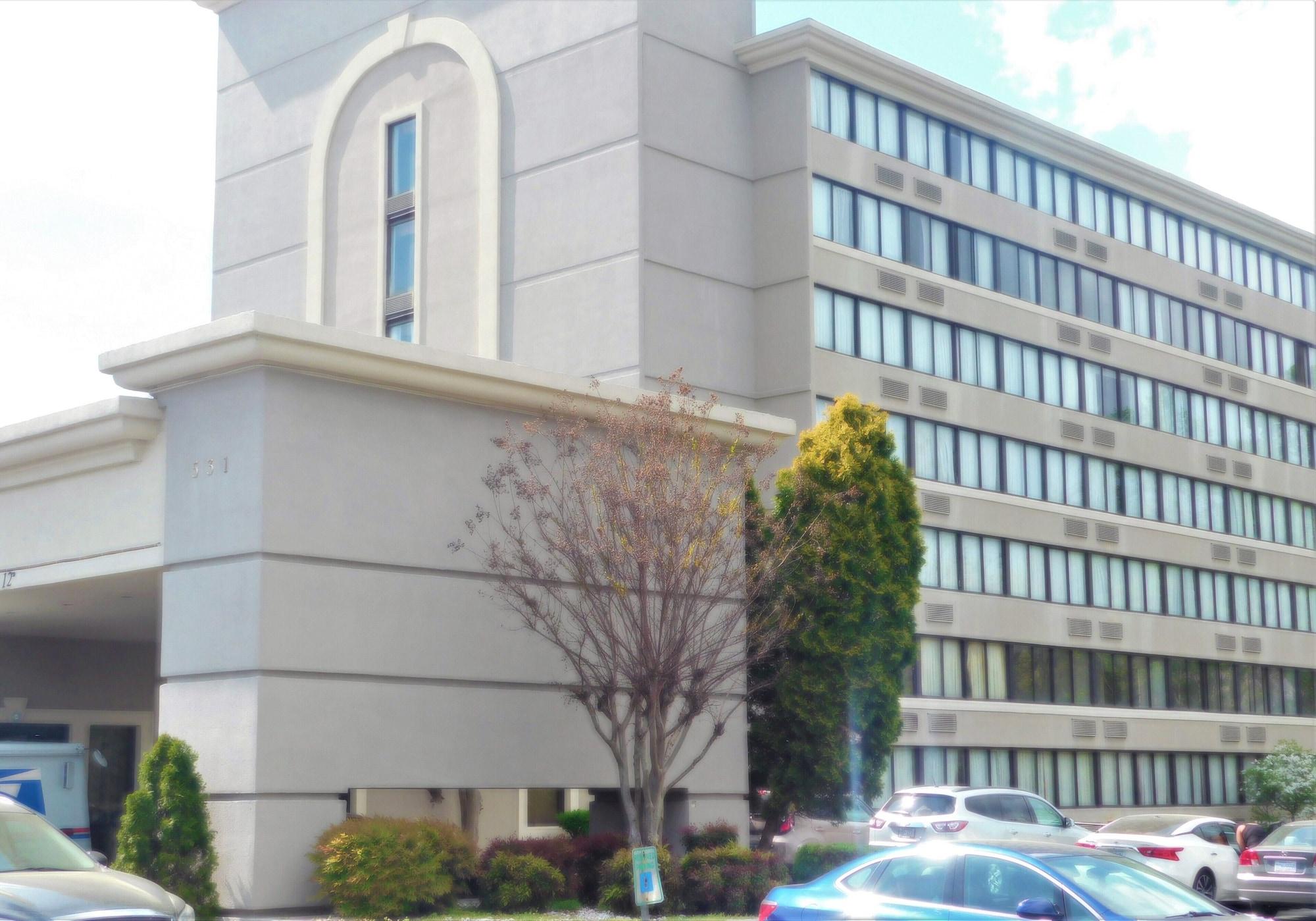 Vista Exterior Americas Best Value Inn Winston-Salem, NC