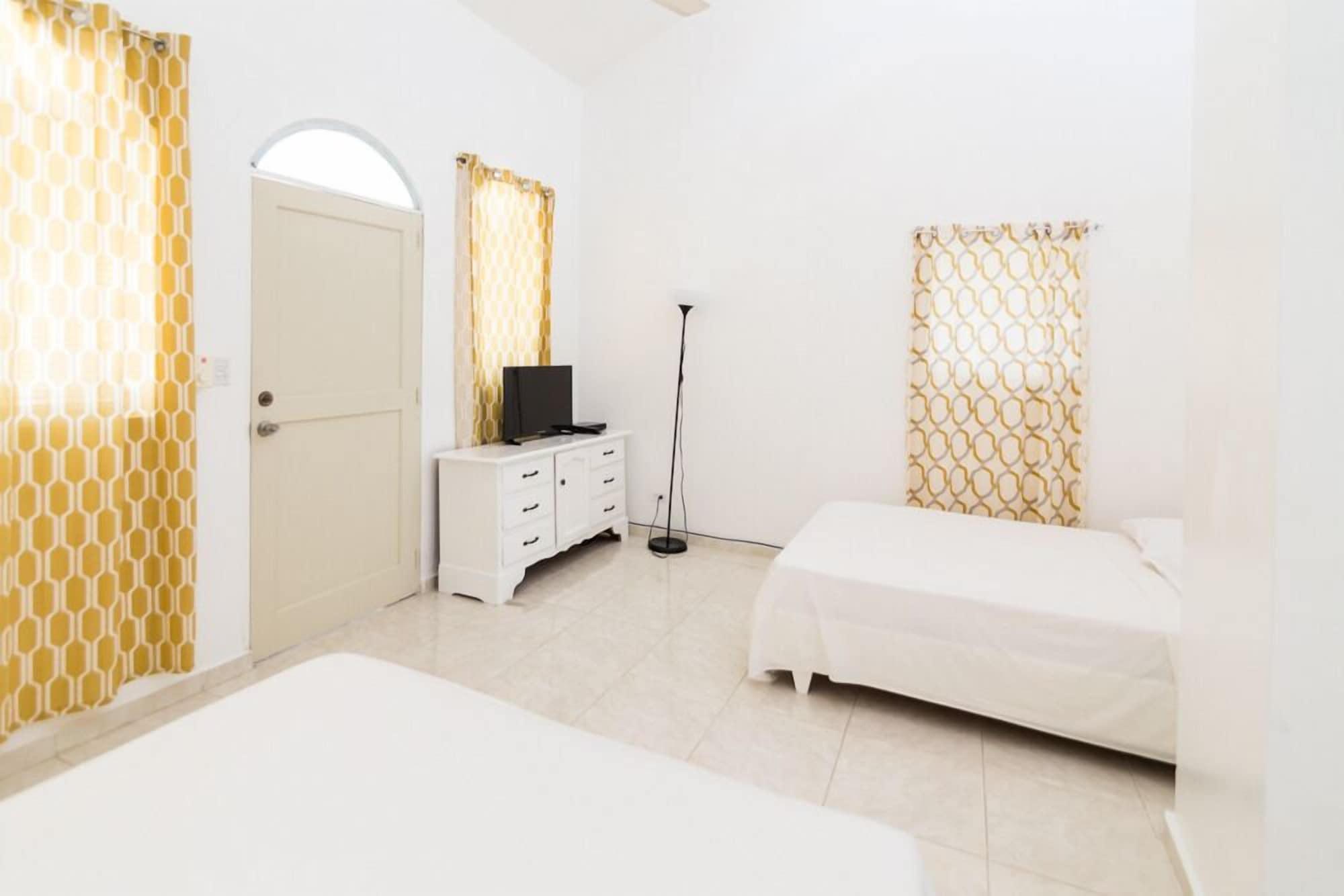 Varios Northway's Hotel Monte Cristo