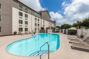 Alojamiento - La Quinta Inn & Suites by Wyndham Austin Round Rock