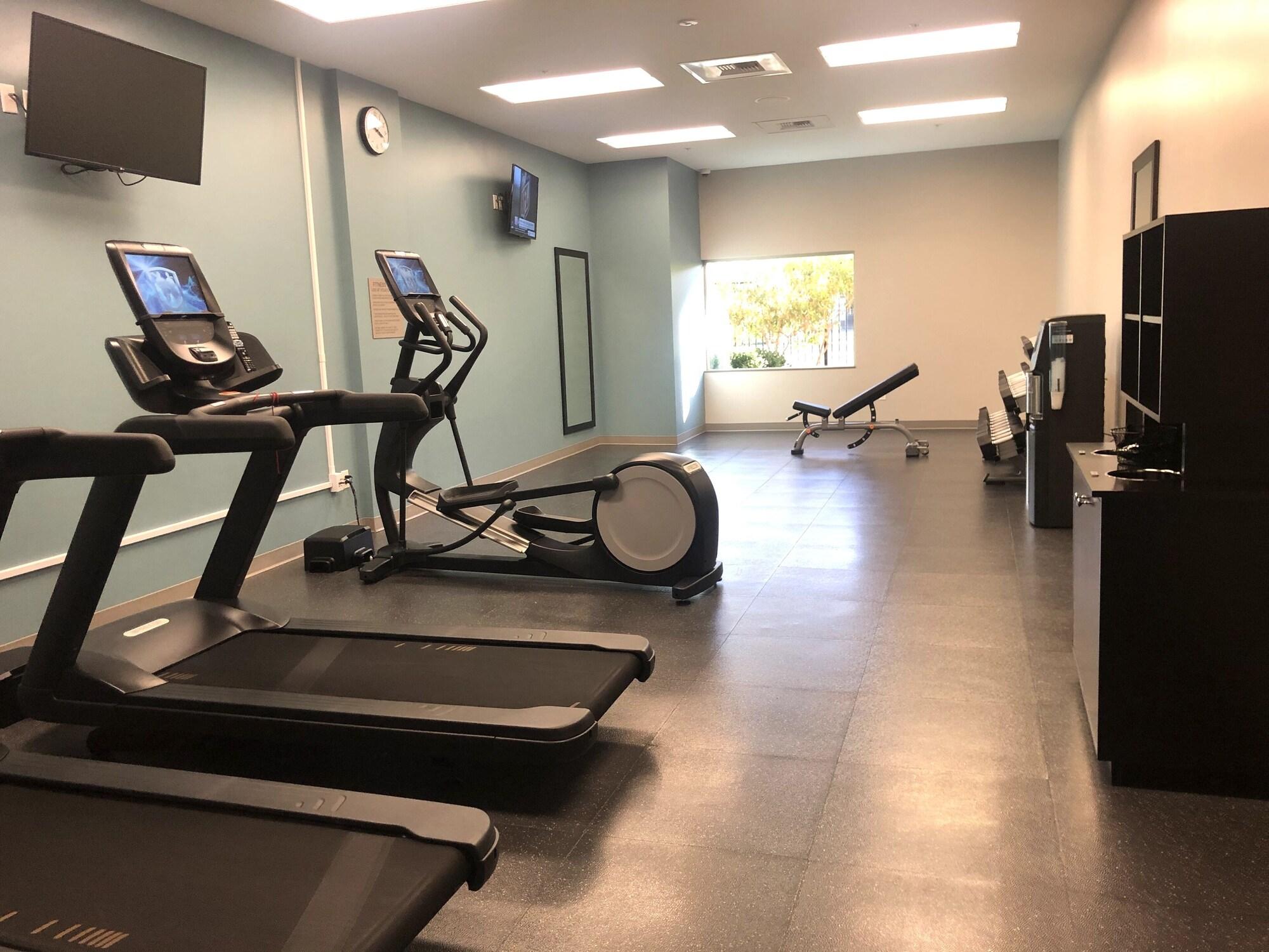 Gimnasio SunCoast Park Hotel Anaheim Resort, Tapestry by Hilton