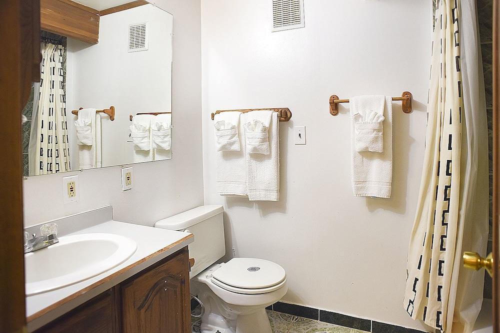 Baño H & H Motor Lodge