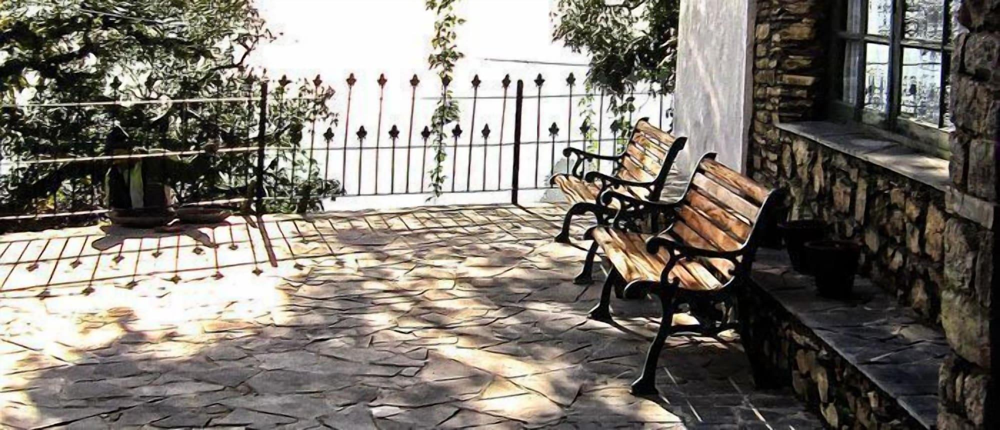 Vista Exterior Rokeby Manor