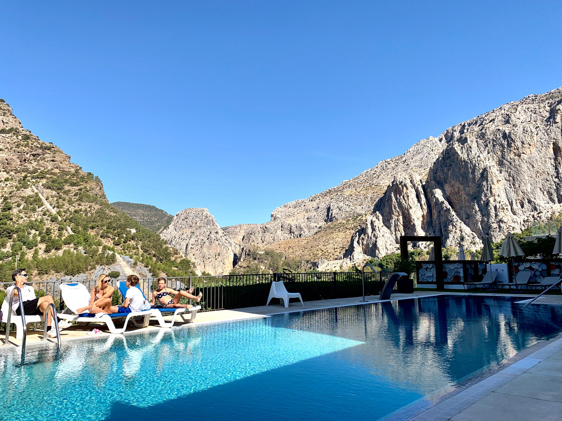 Vista Piscina Complejo Turístico Rural La Garganta