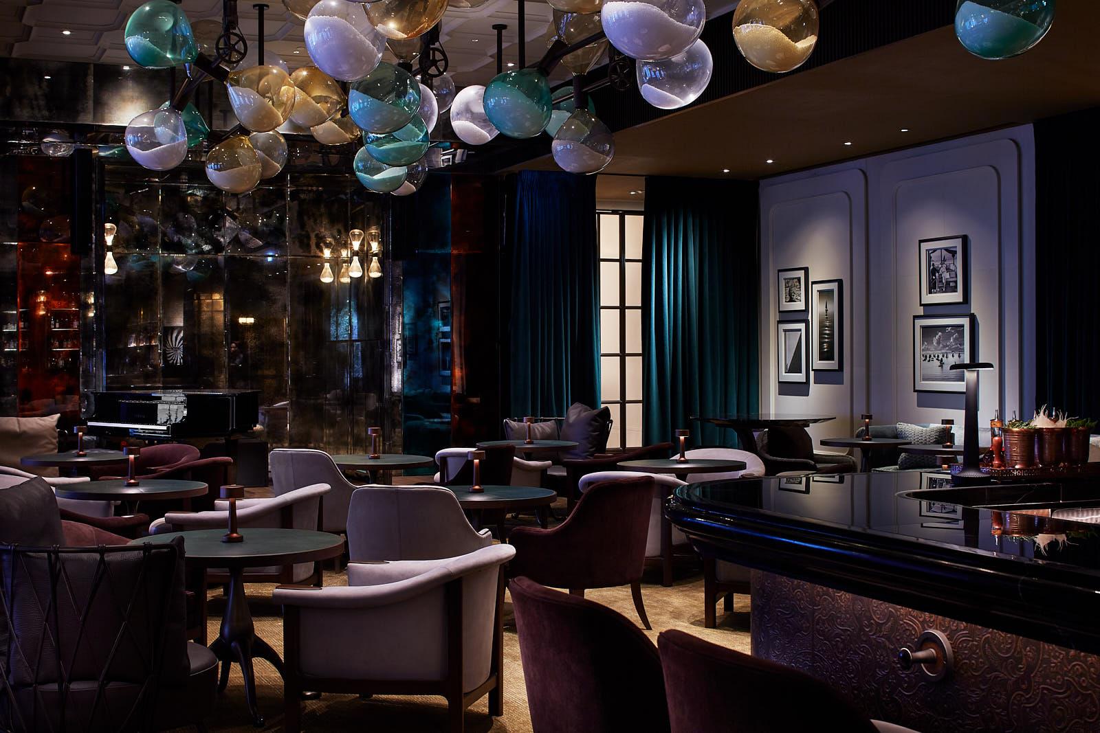 Bar/Salón Rosewood Hong Kong