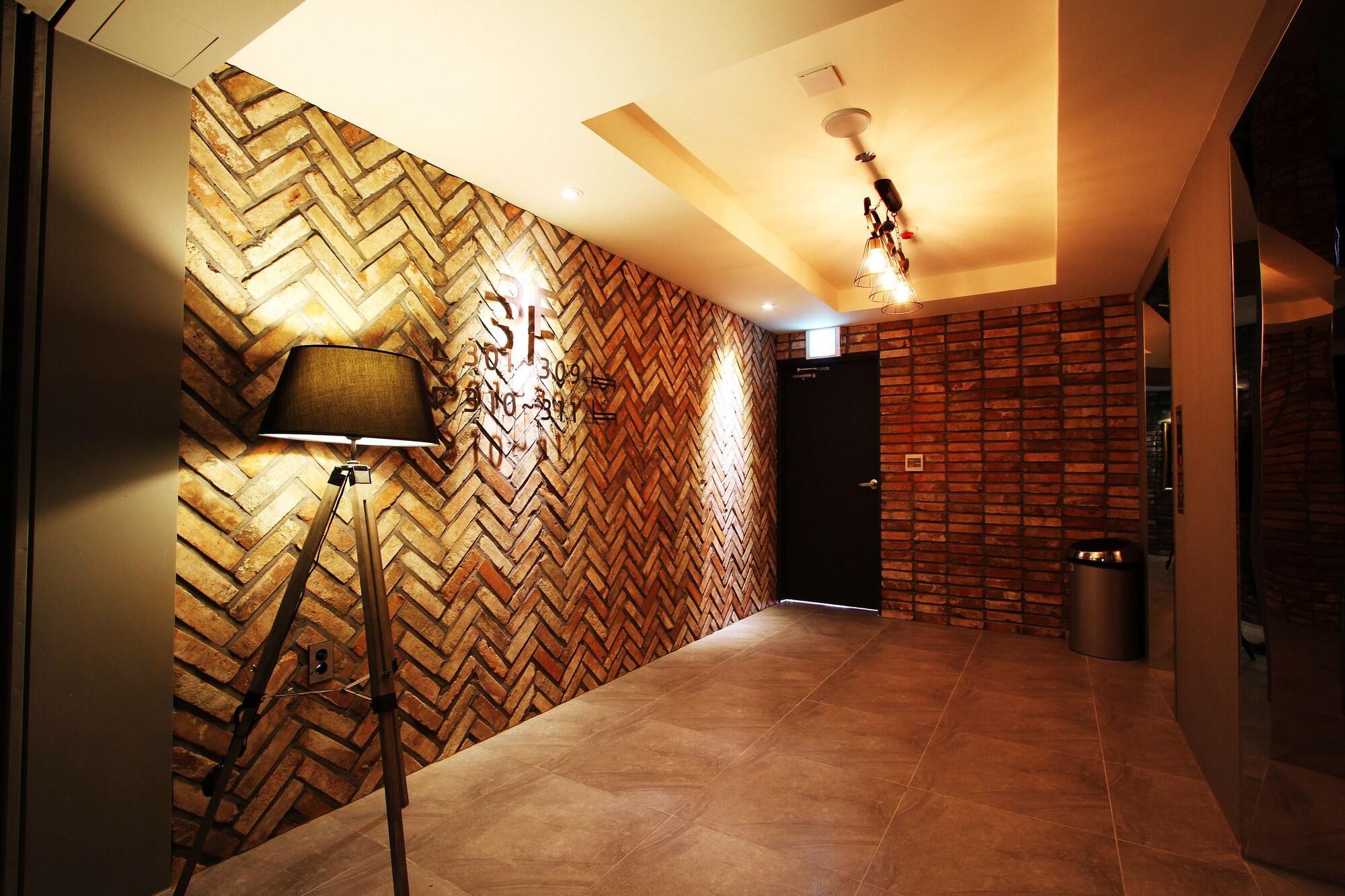 Varios SR Design Hotel