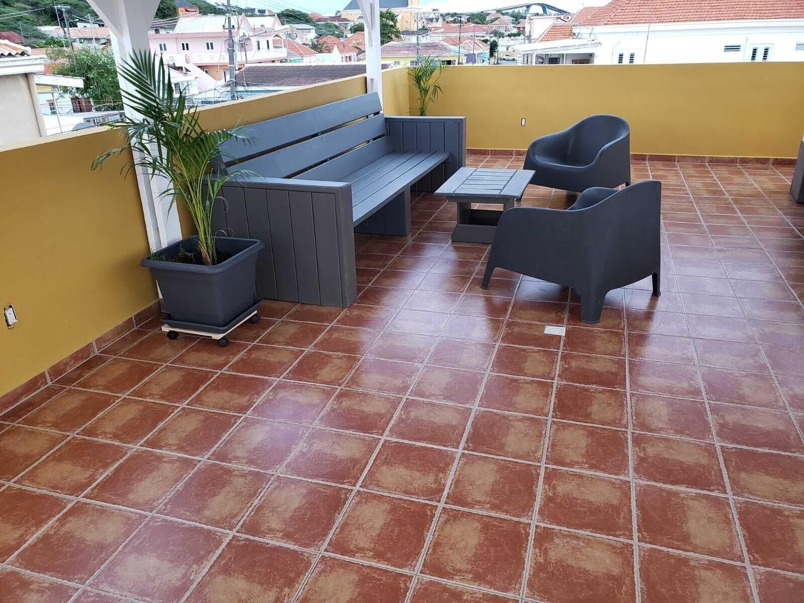 Vista Exterior Mustique Suites Curacao