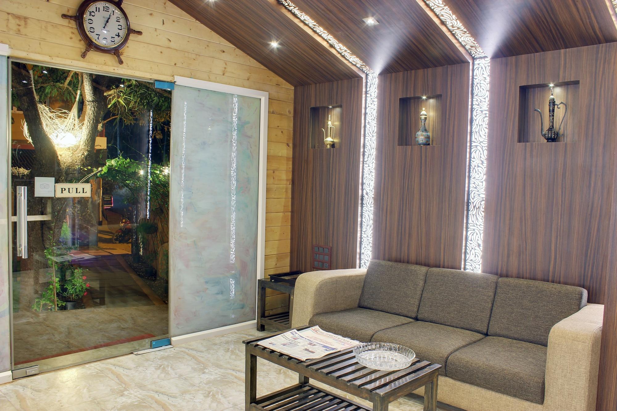 Vista Lobby La Vie Woods