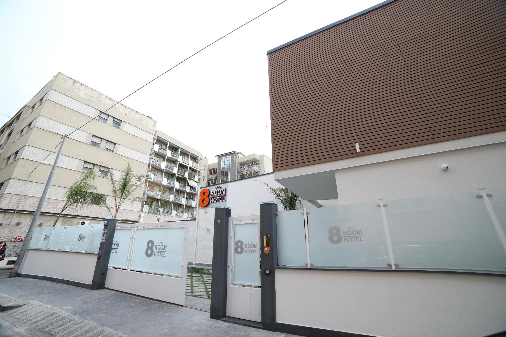 Vista Exterior 8 Room Hotel