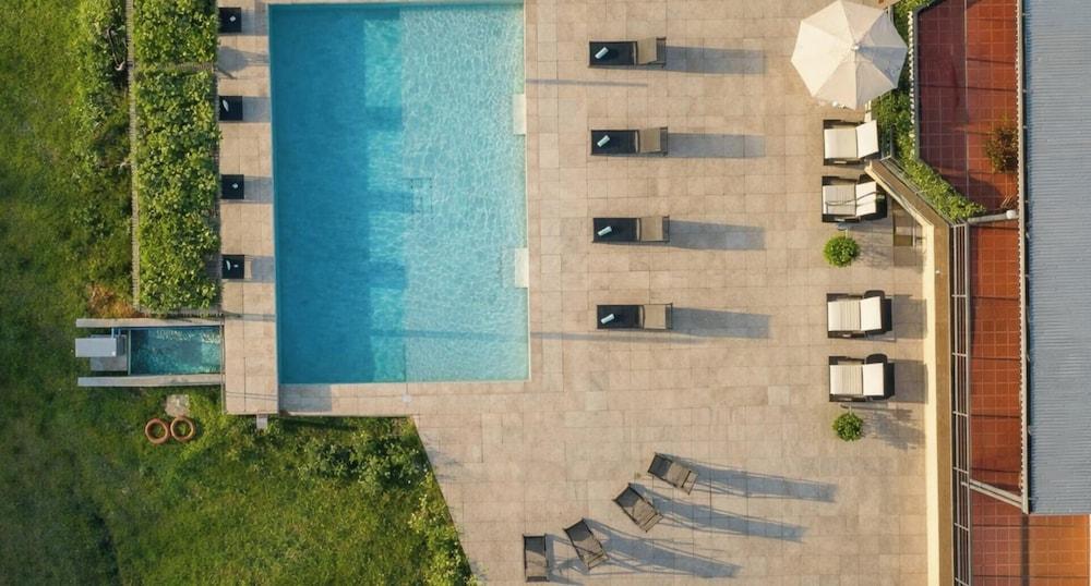 Vista Piscina Casa Lahusen