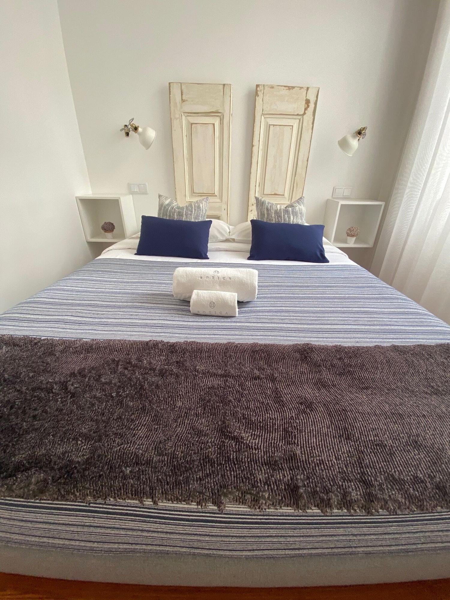 Varios Botica Guesthouse