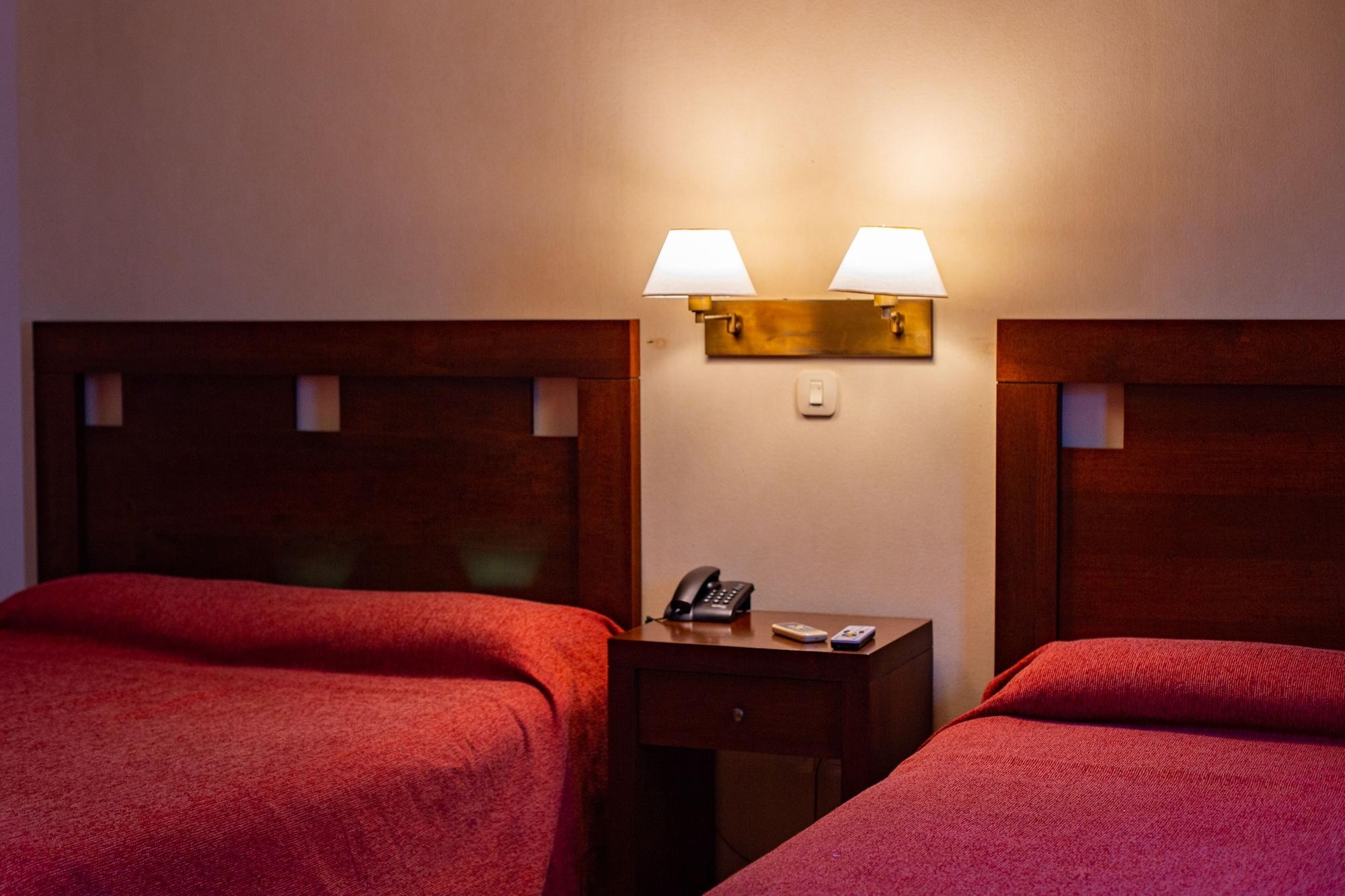 Habitación Howard Johnson Express Inn Ituzaingo