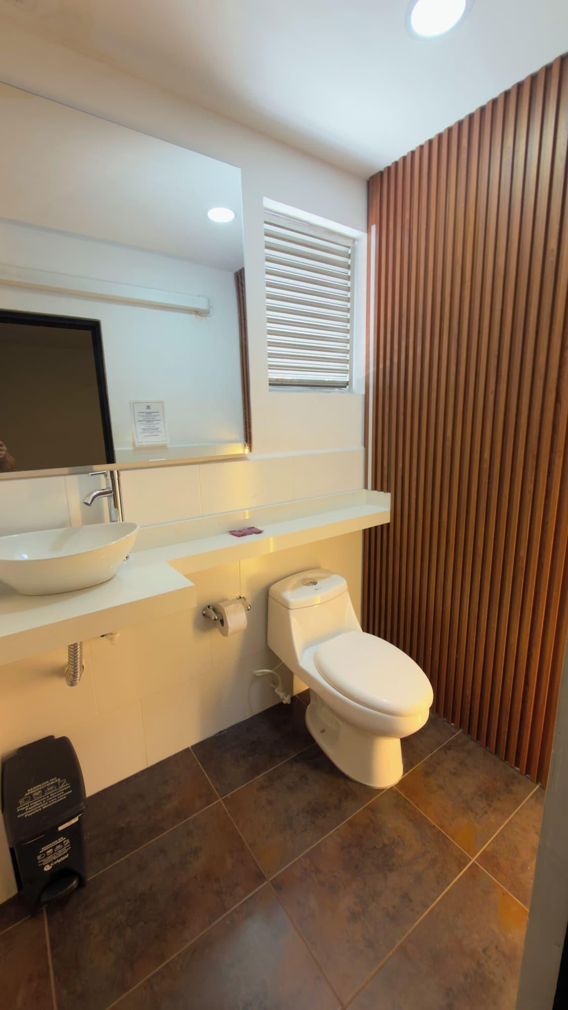Equipamiento de Habitación Hotel San Juan70