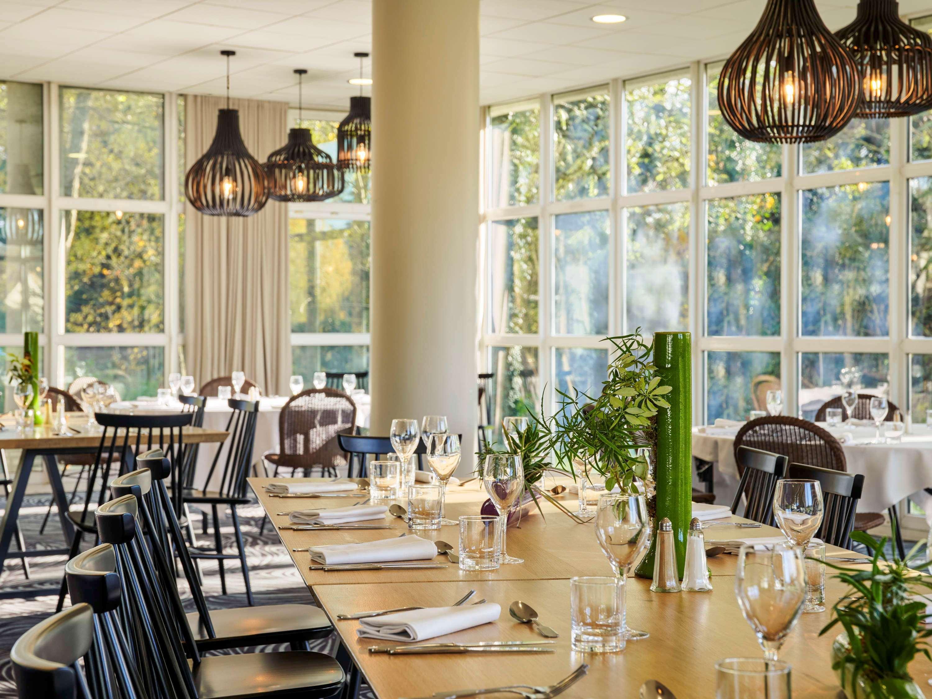 Vista Exterior Novotel Senart Golf De Greenparc