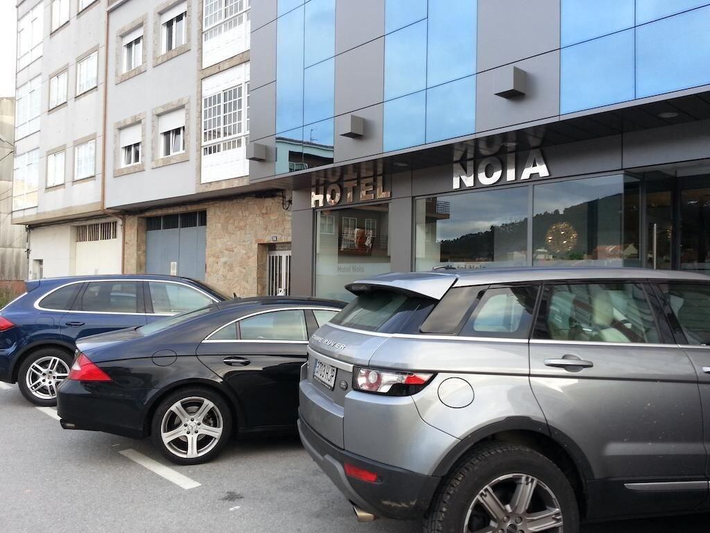 Vista Exterior Hotel Noia