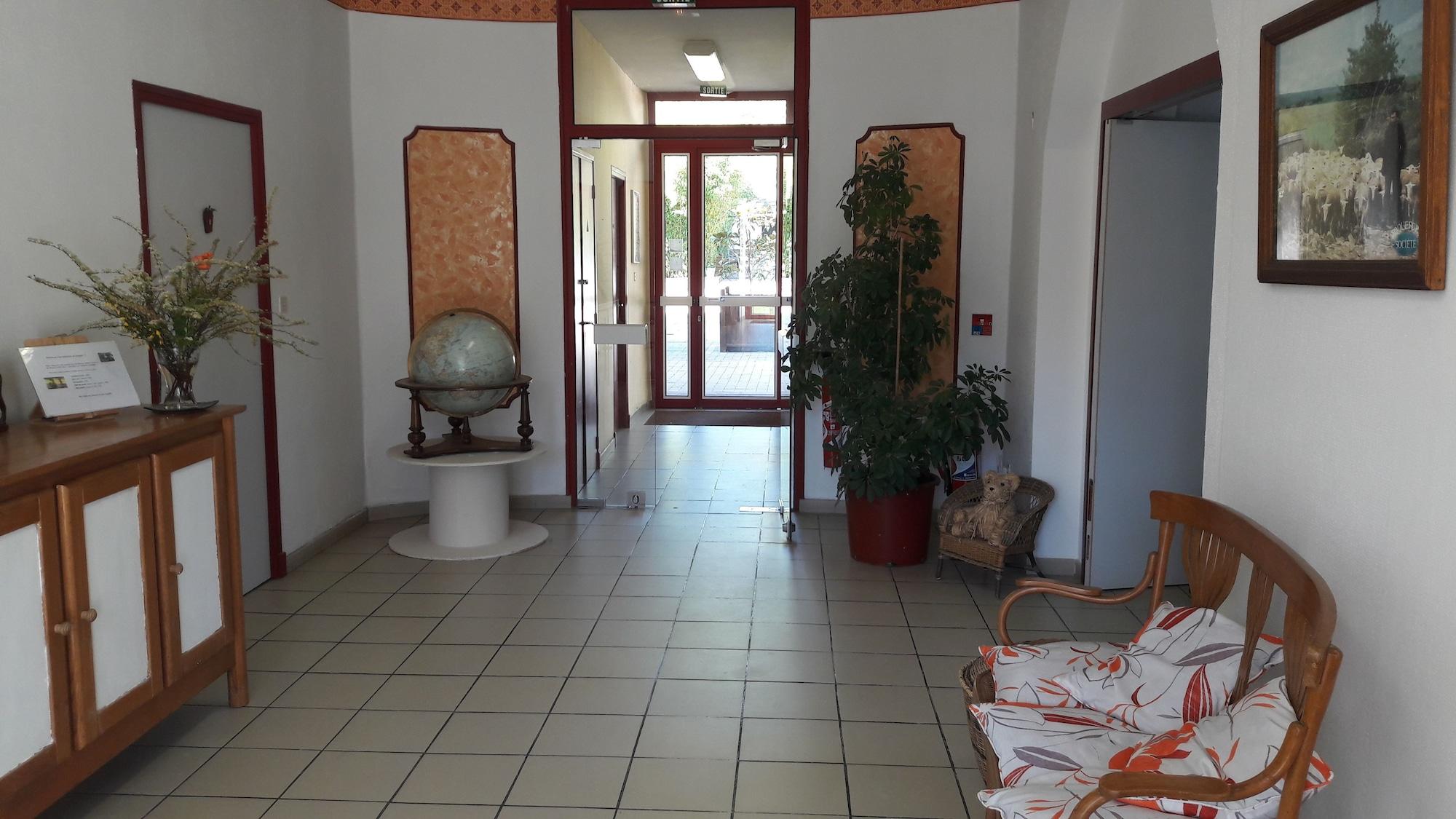 Vista Lobby Residence du Rougier