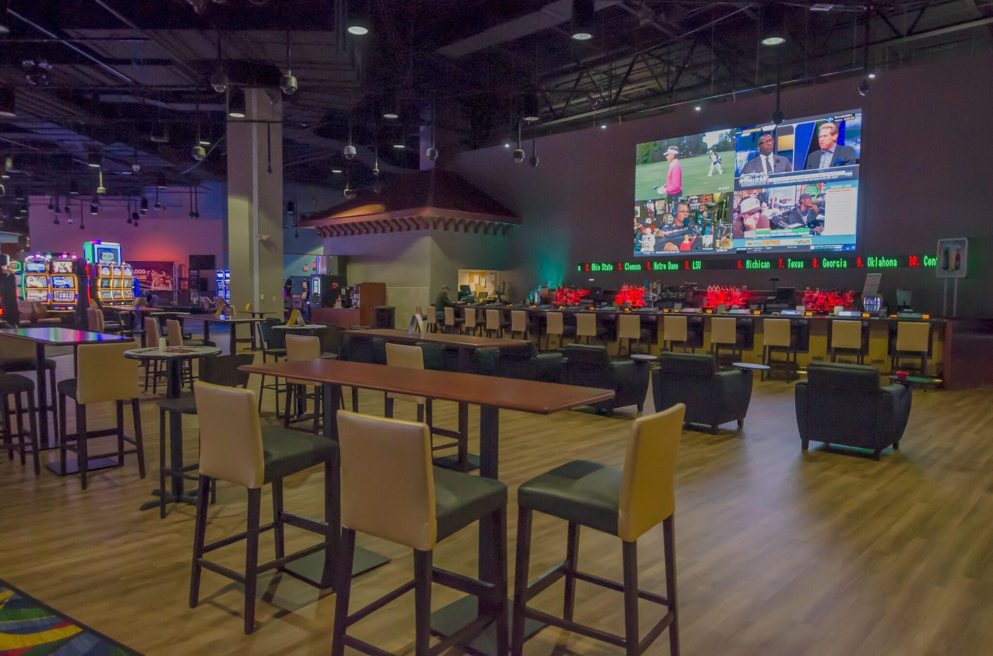 Bar/Salón Wheeling Island Hotel-Casino-Racetrack
