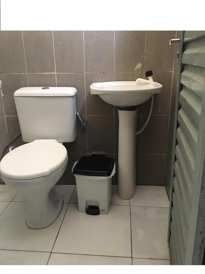 Baño CENTER HOTEL