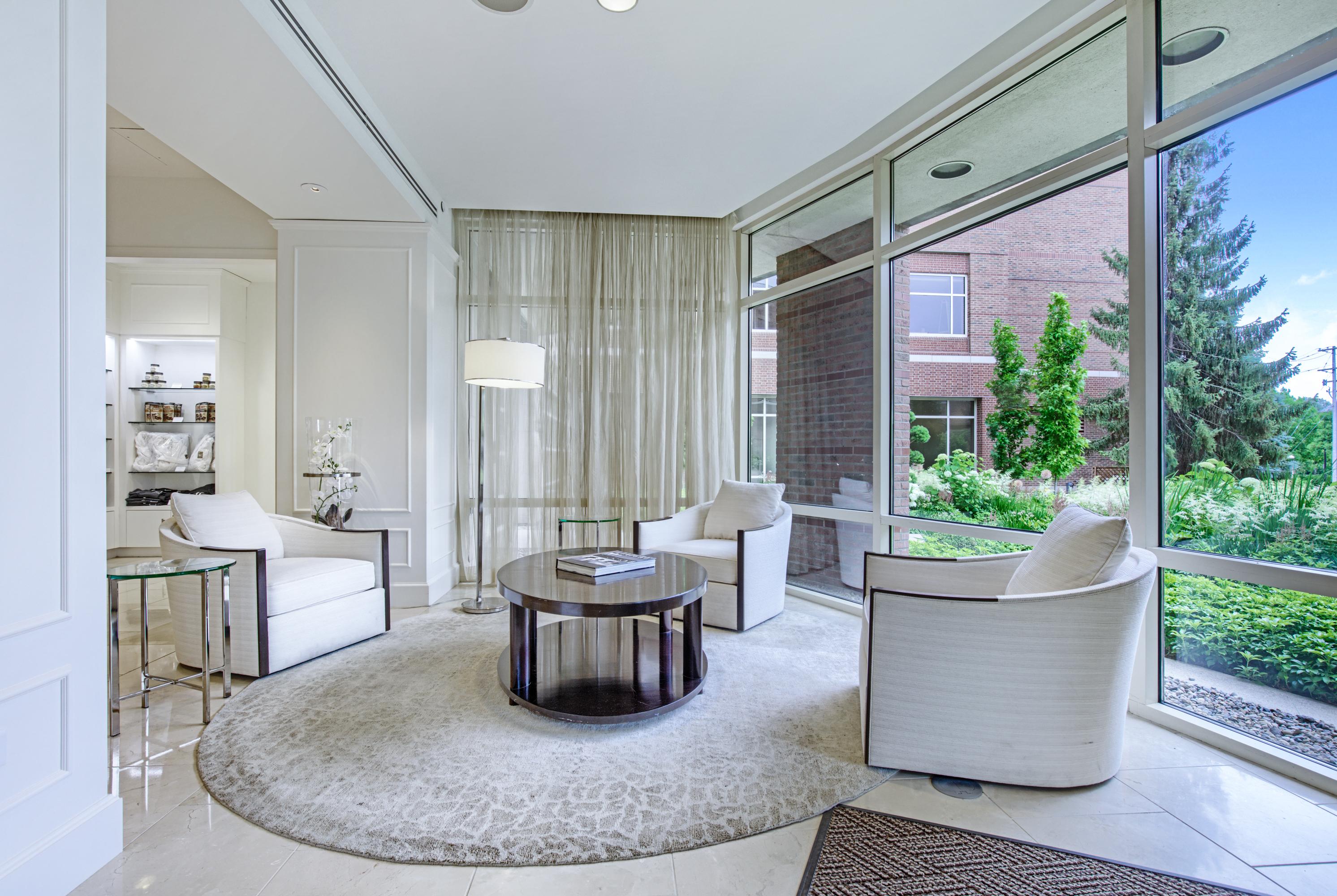 Vista Lobby The H Hotel