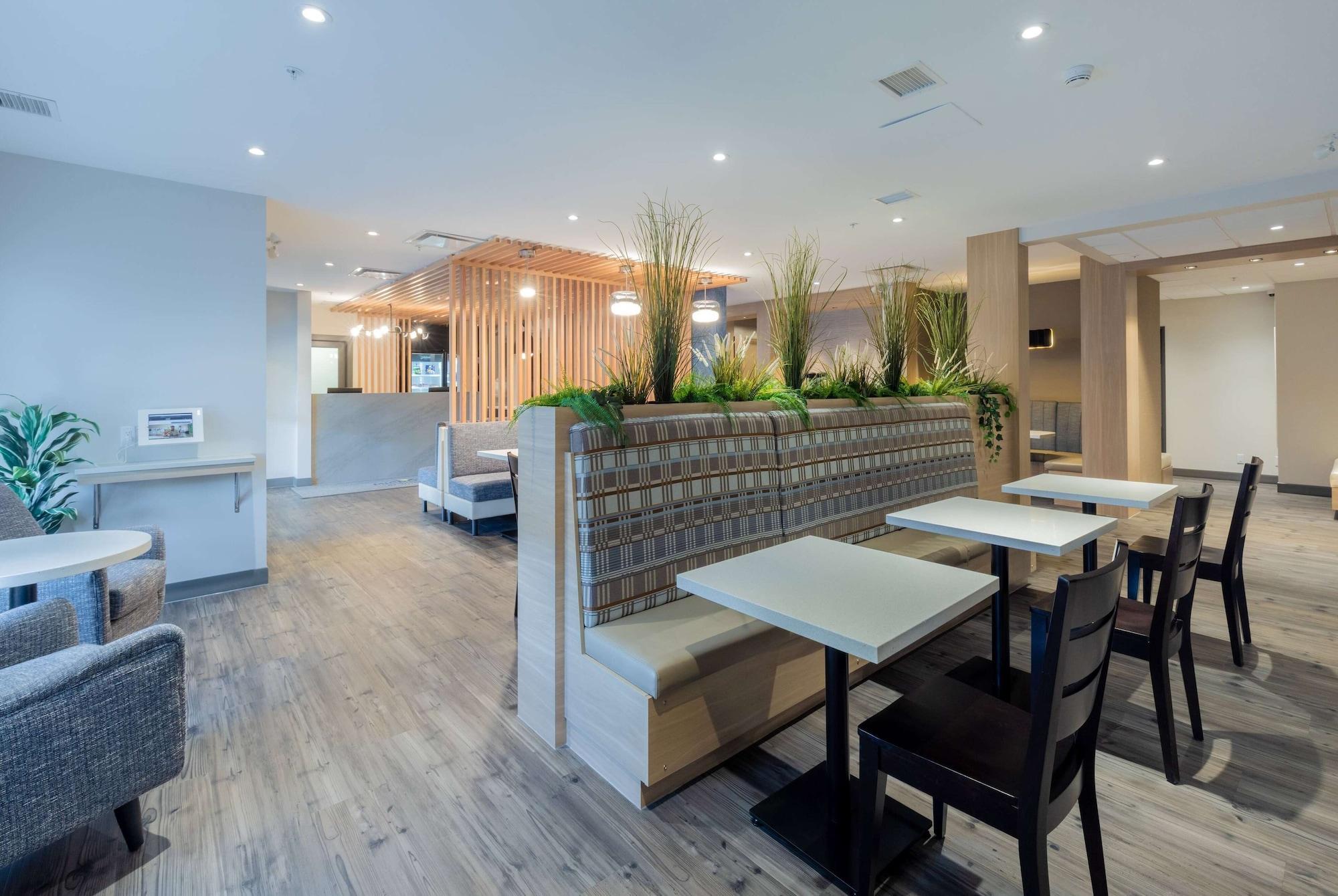 Restaurant Microtel Inn & Suites by Wyndham Oyster Bay