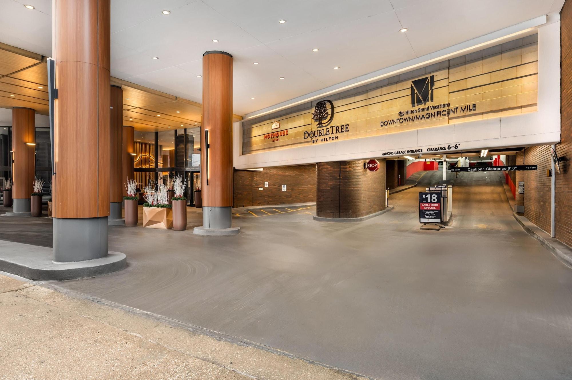 Vista Exterior Hilton Grand Vacations Club Chicago Magnificent Mile