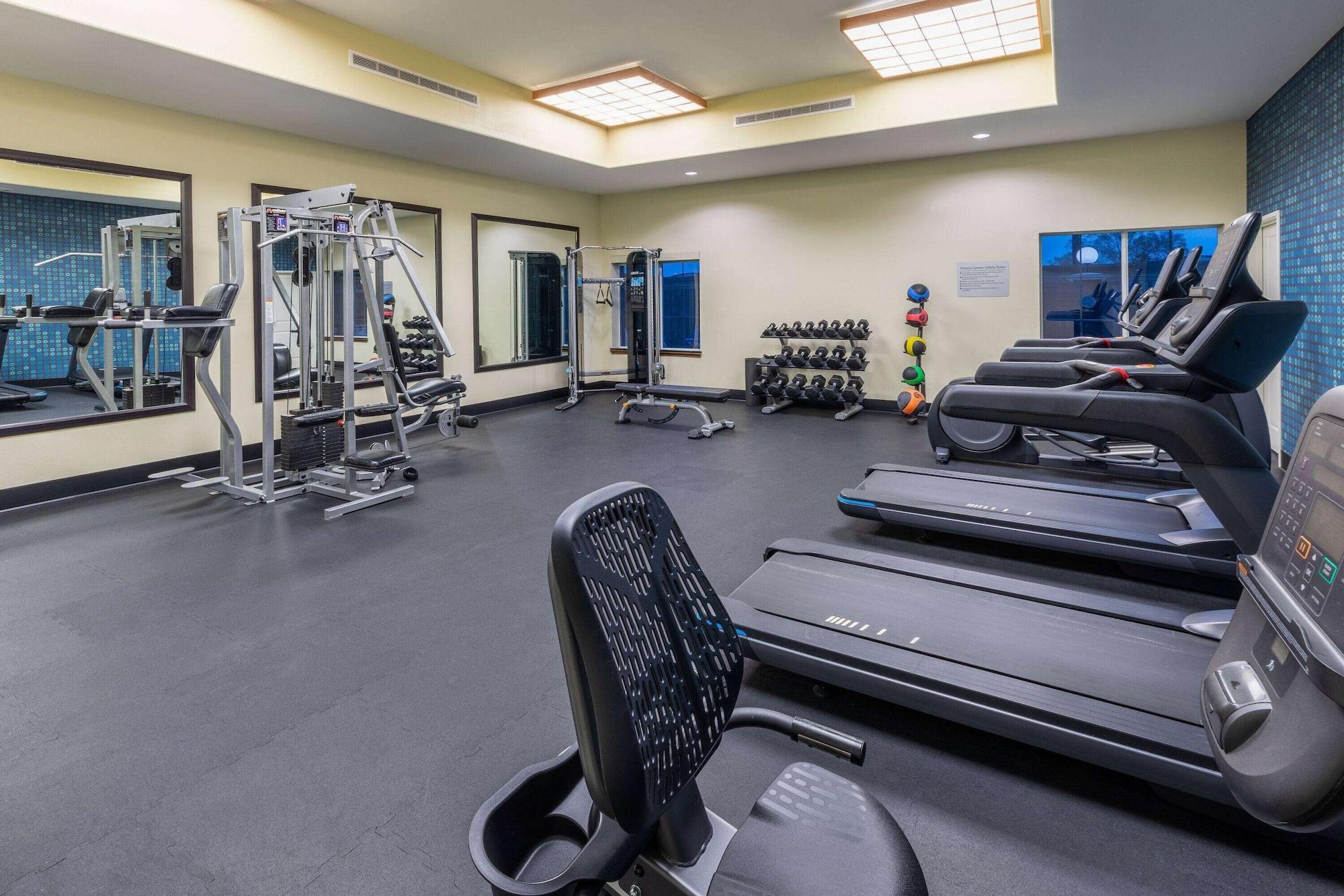 Gimnasio La Quinta Inn & Suites by Wyndham Houston New Caney