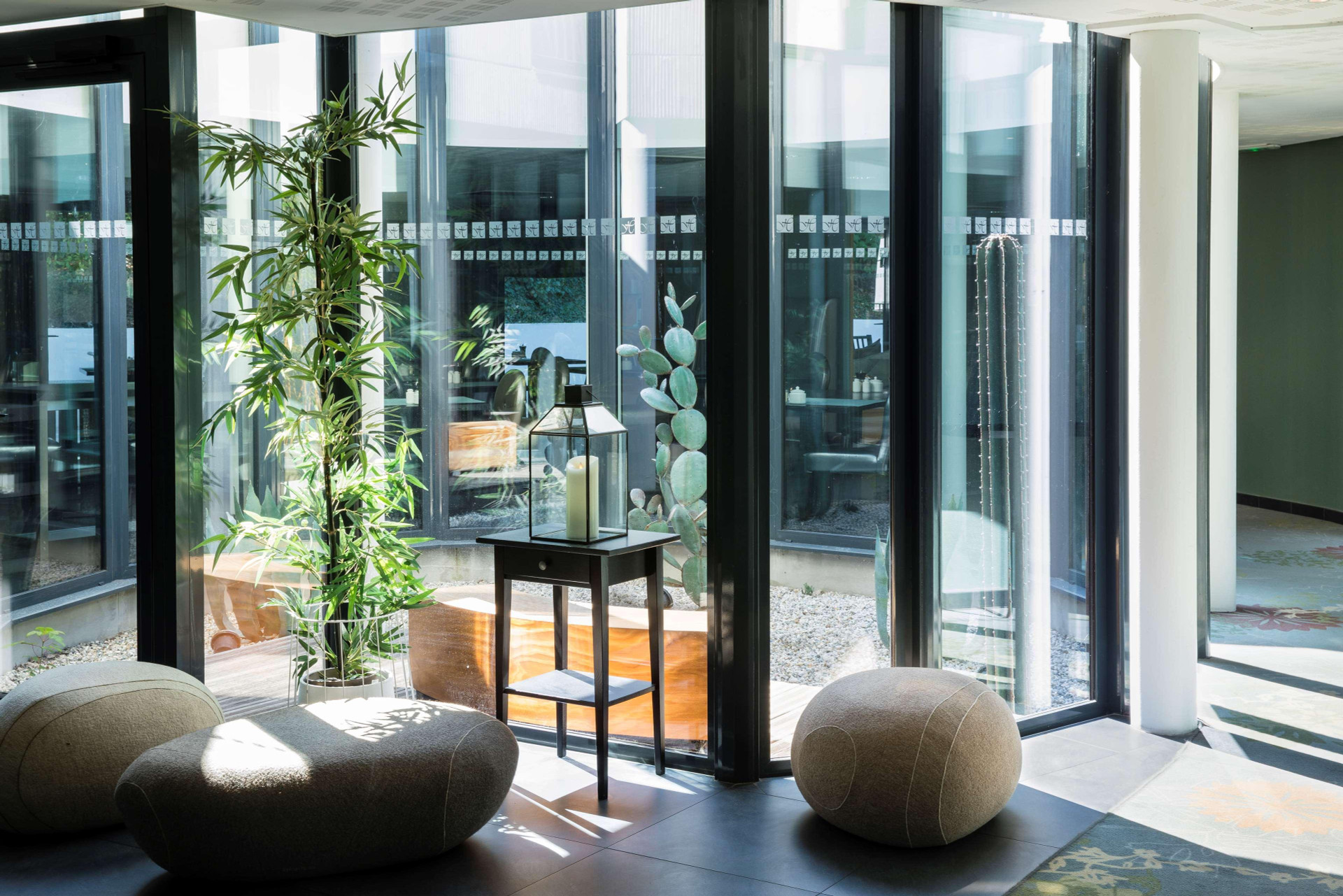 Vista Lobby Best Western Plus Hotel de la Regate