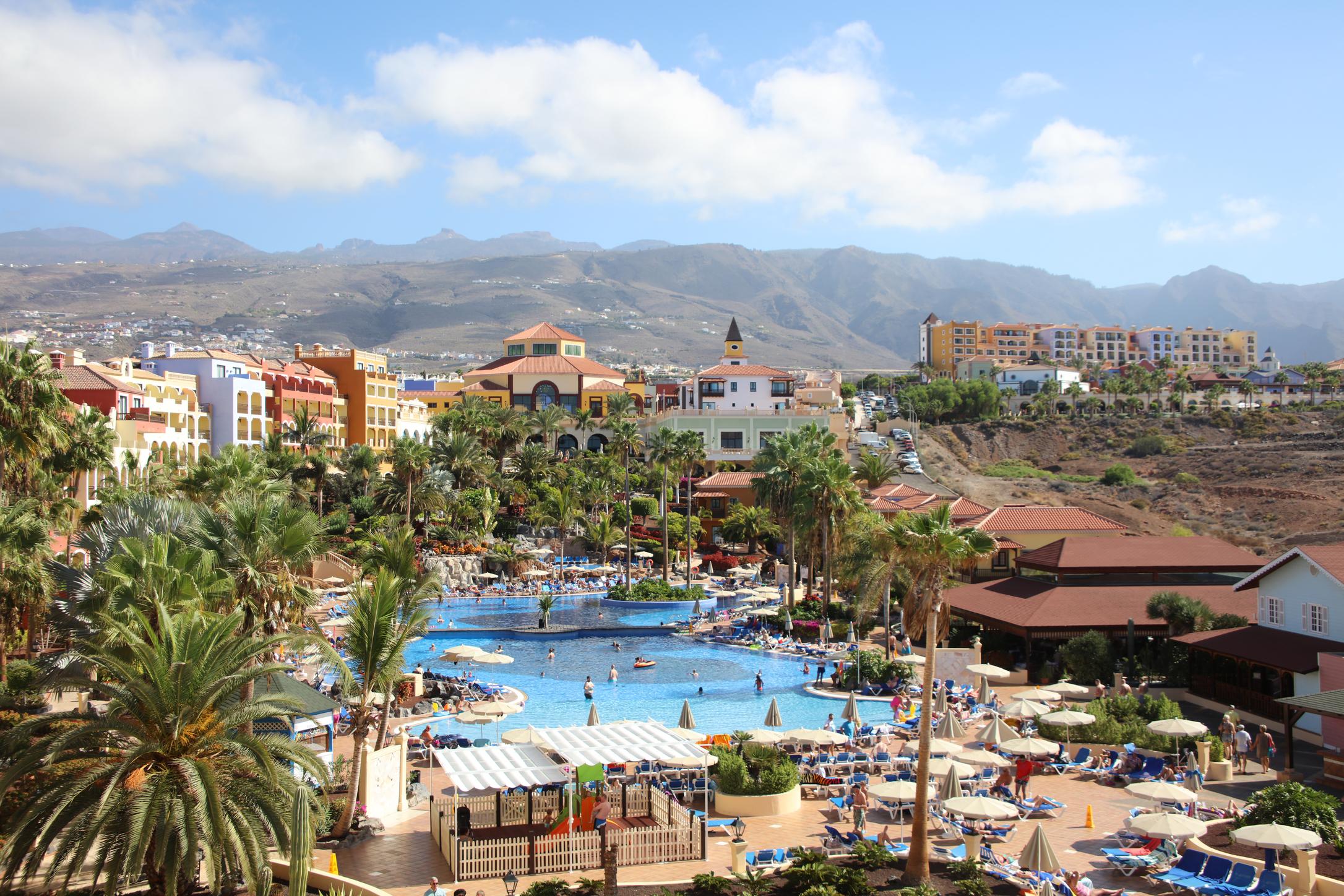 Vista Exterior Bahia Principe Sunlight Costa Adeje – All Inclusive