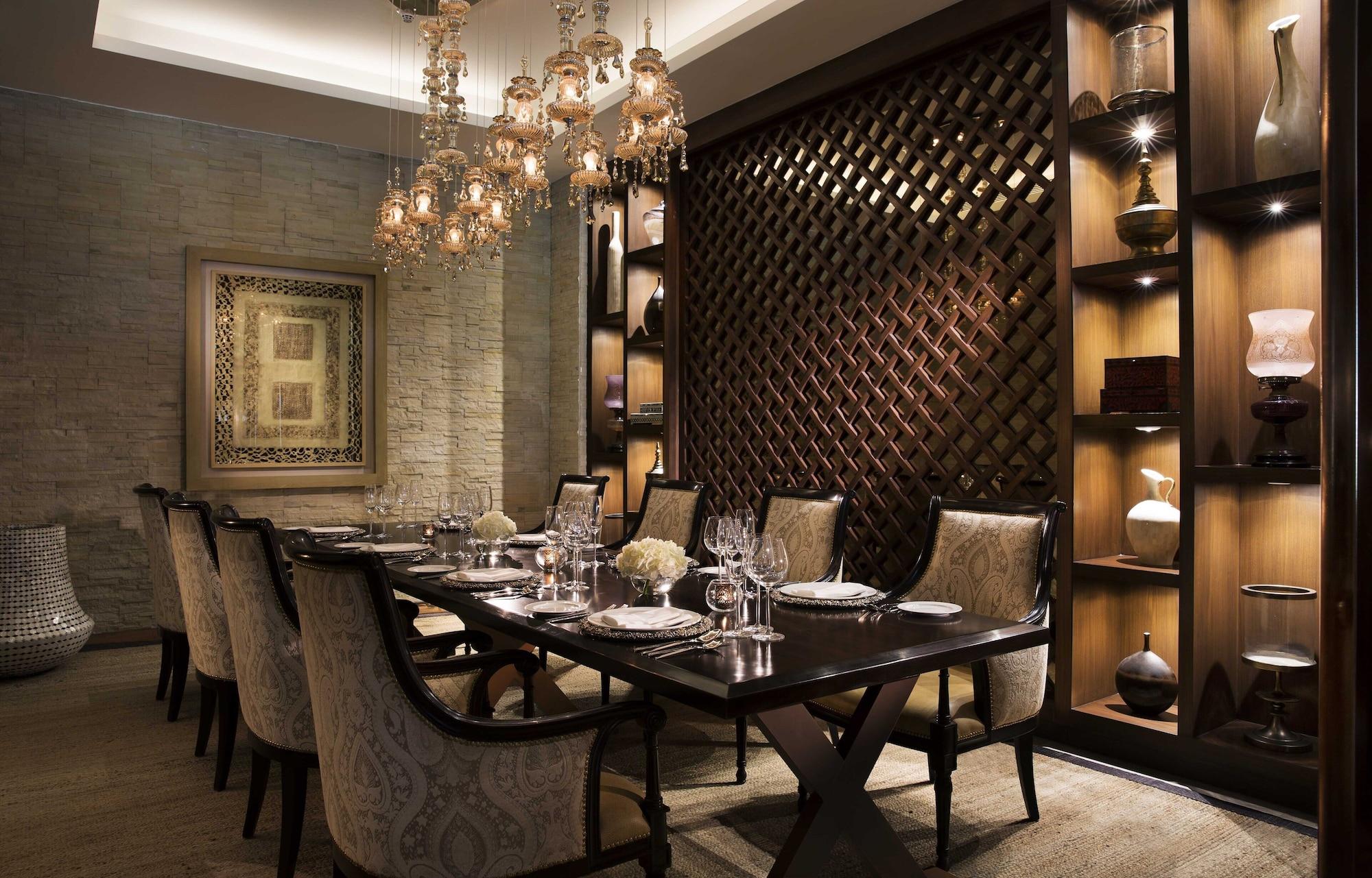 Restaurant JW Marriott Hotel New Delhi Aerocity