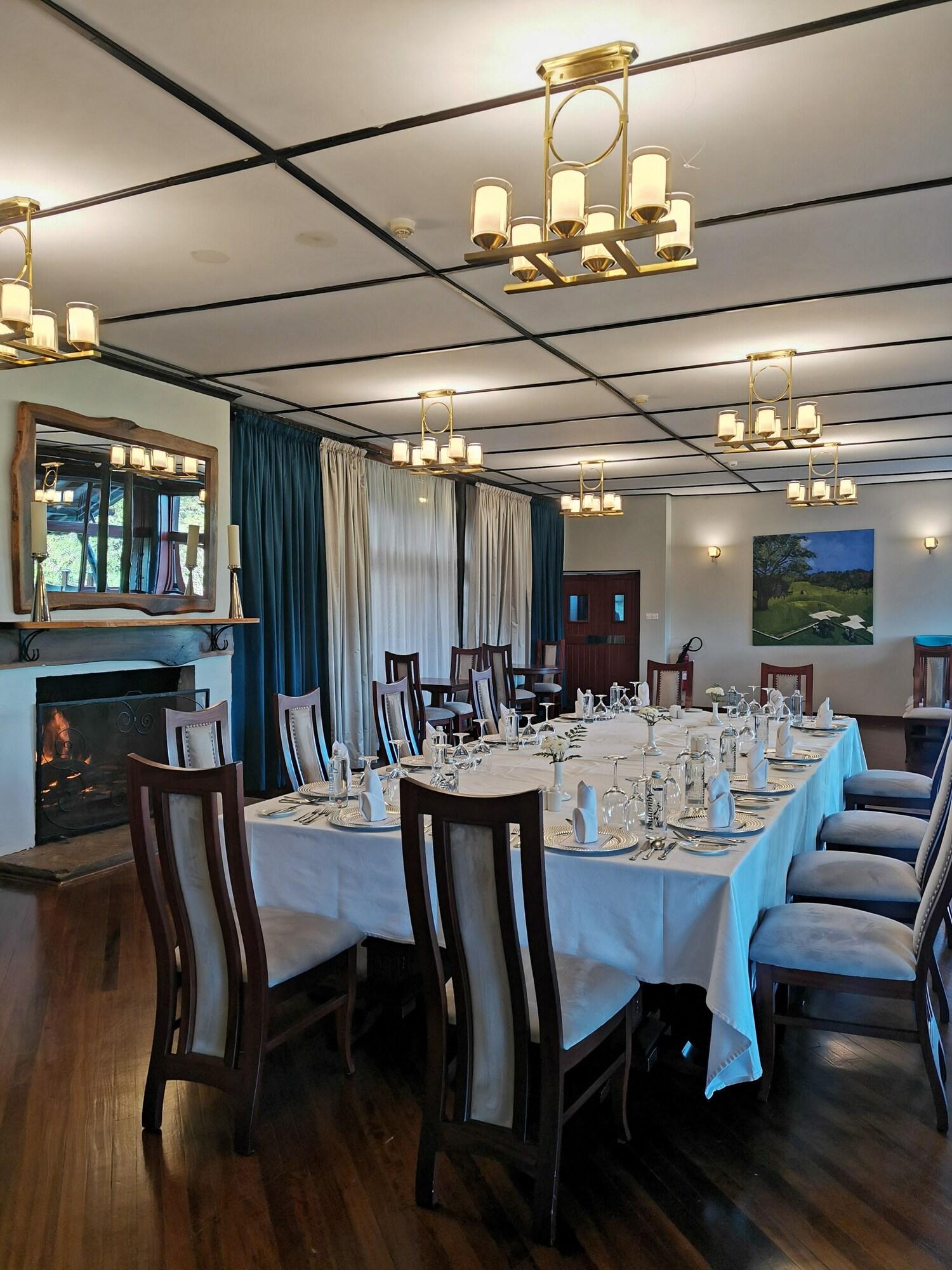 Restaurant The Residences at Karen Country Club
