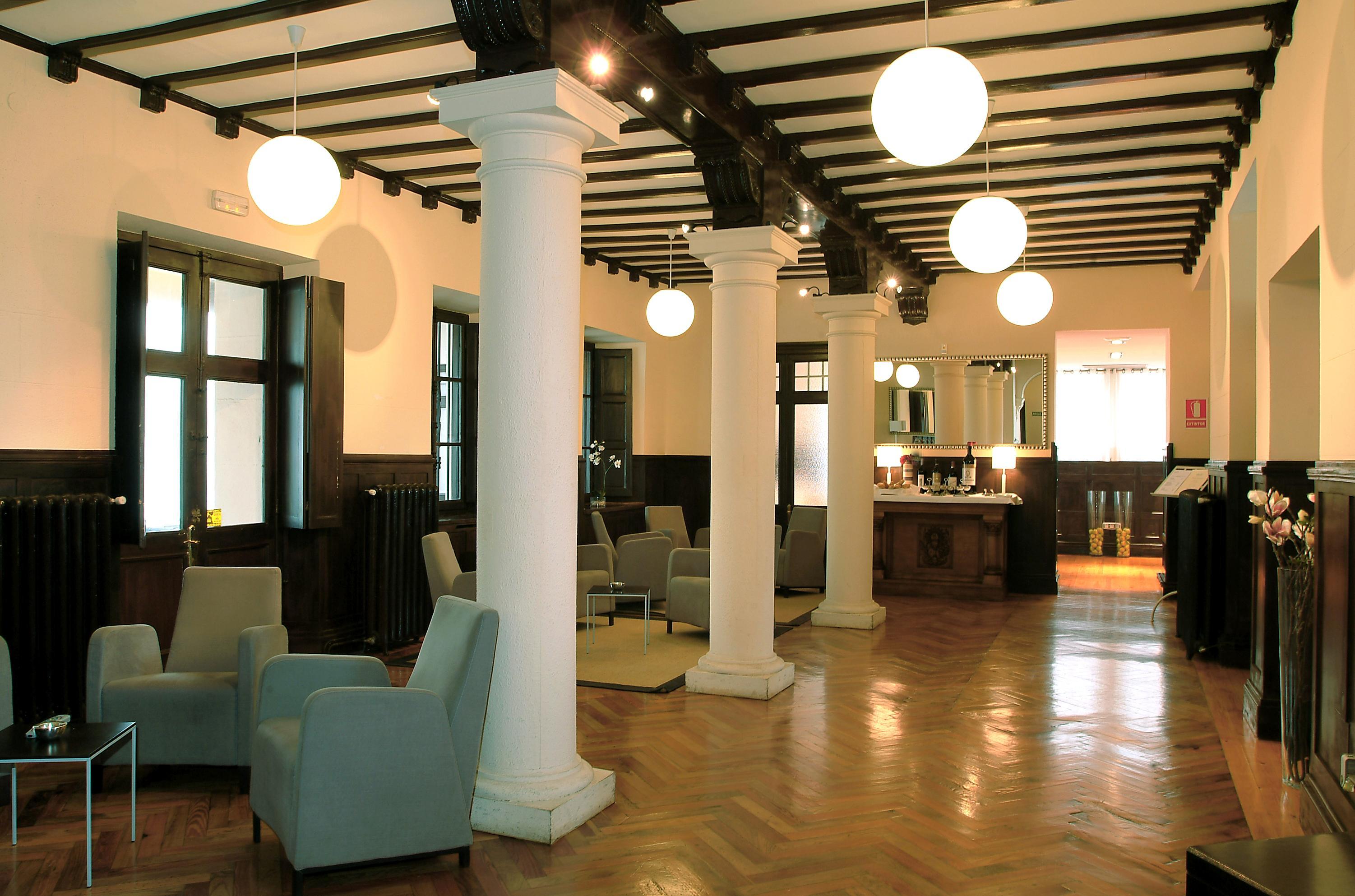 Vista Lobby Hotel Escuela Las Carolinas