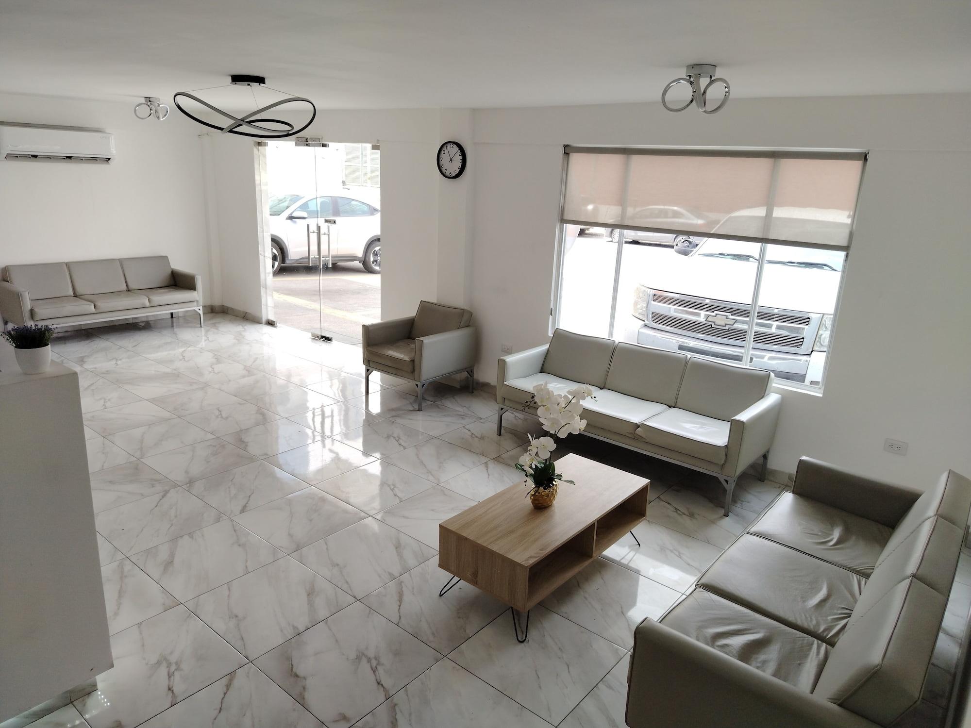 Vista Lobby Hotel 25