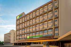 Alojamiento - Holiday Inn Express Haikou World Trade Center