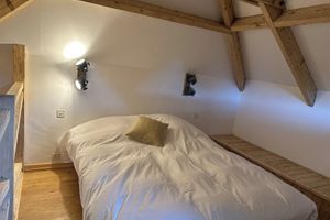 Alojamiento - The bastion with two turrets and its jacuzzi in the middle of nature