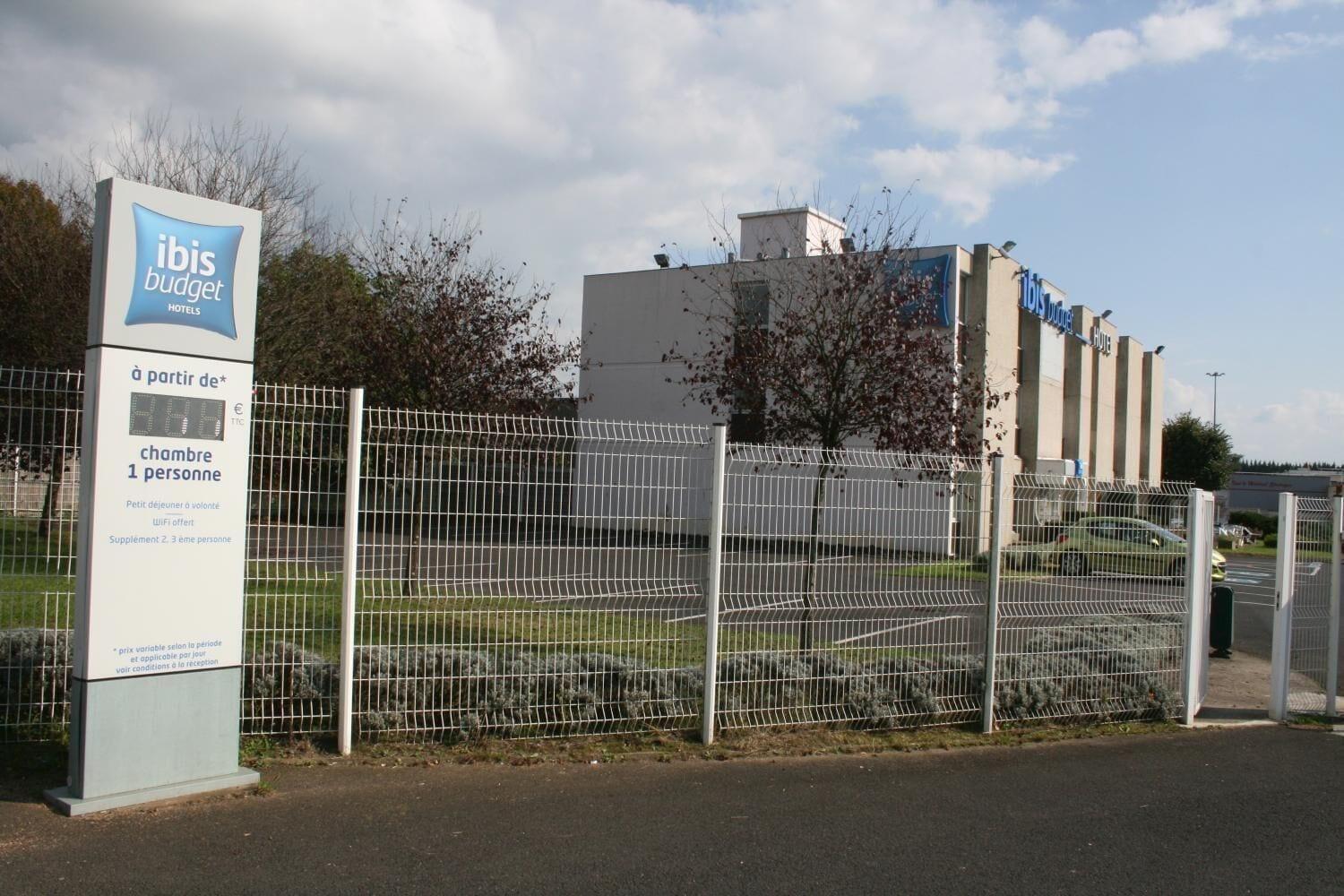 Vista Exterior ibis budget Thiers
